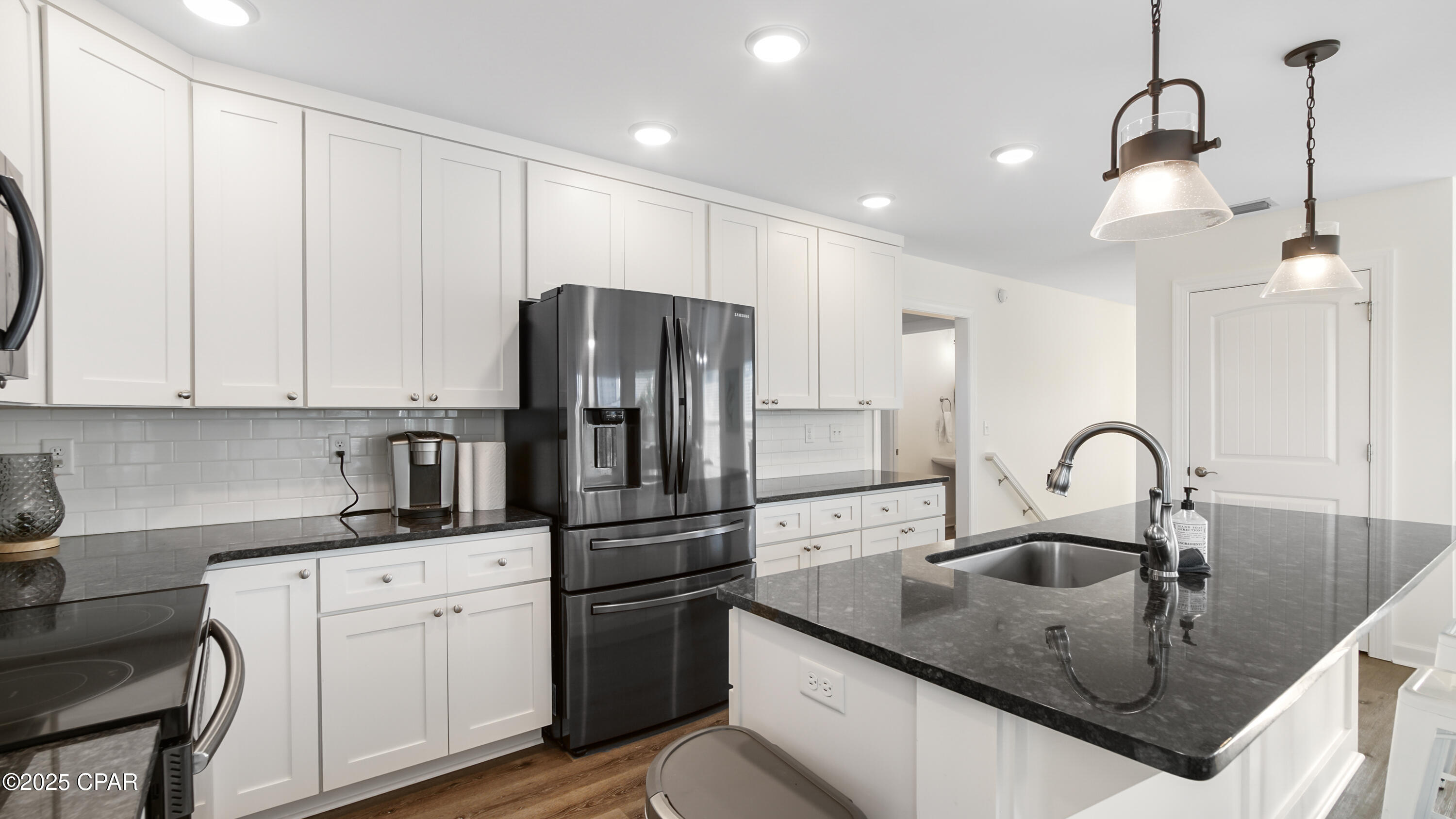 Image 30 For 6418 Beach Drive