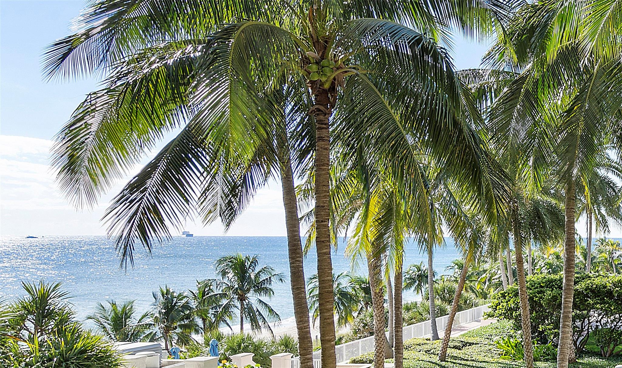 L'hermitage II Condo