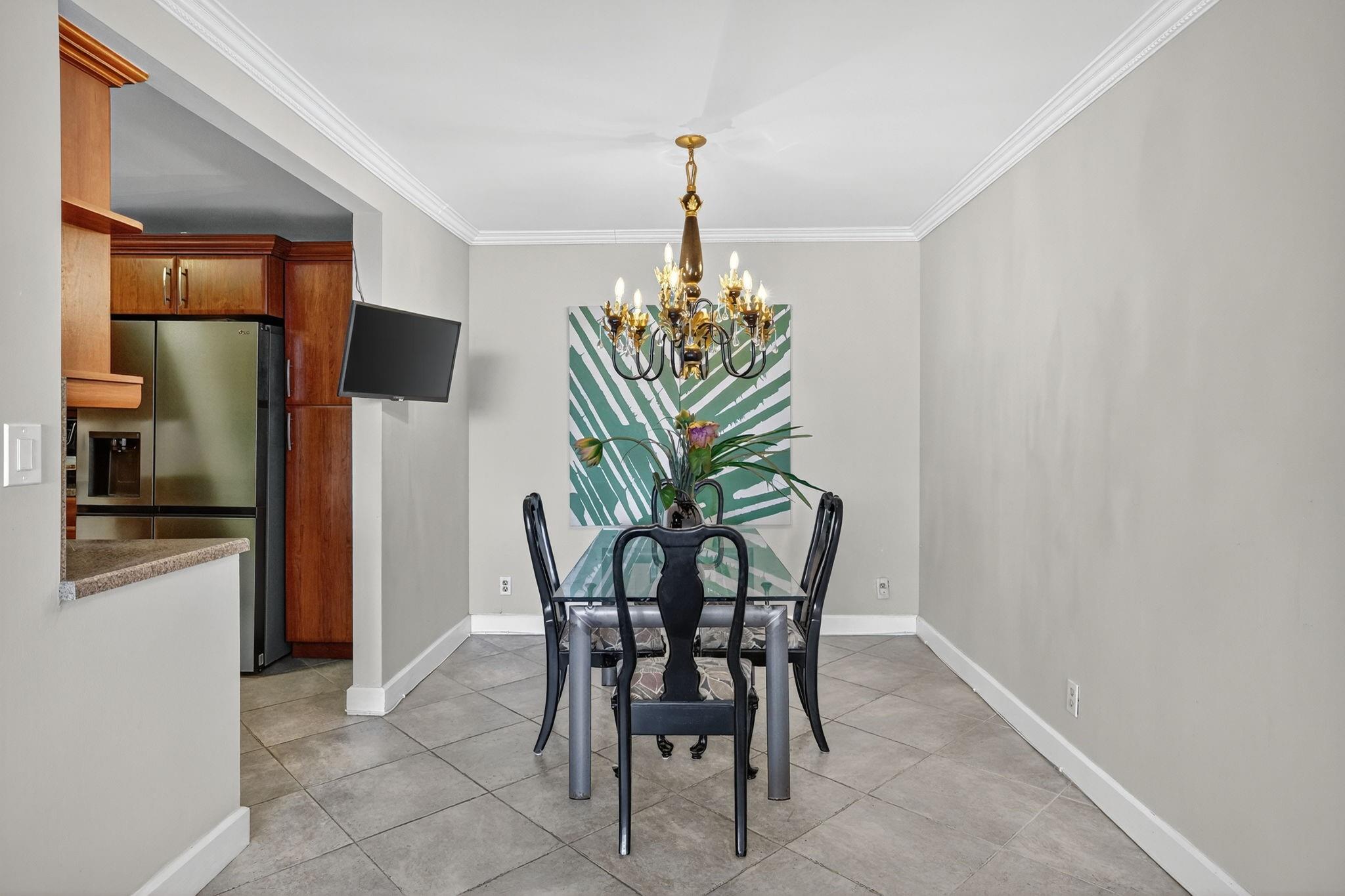 Photo 14 of home located at 1160 N Federal Hwy 716, Fort Lauderdale FL