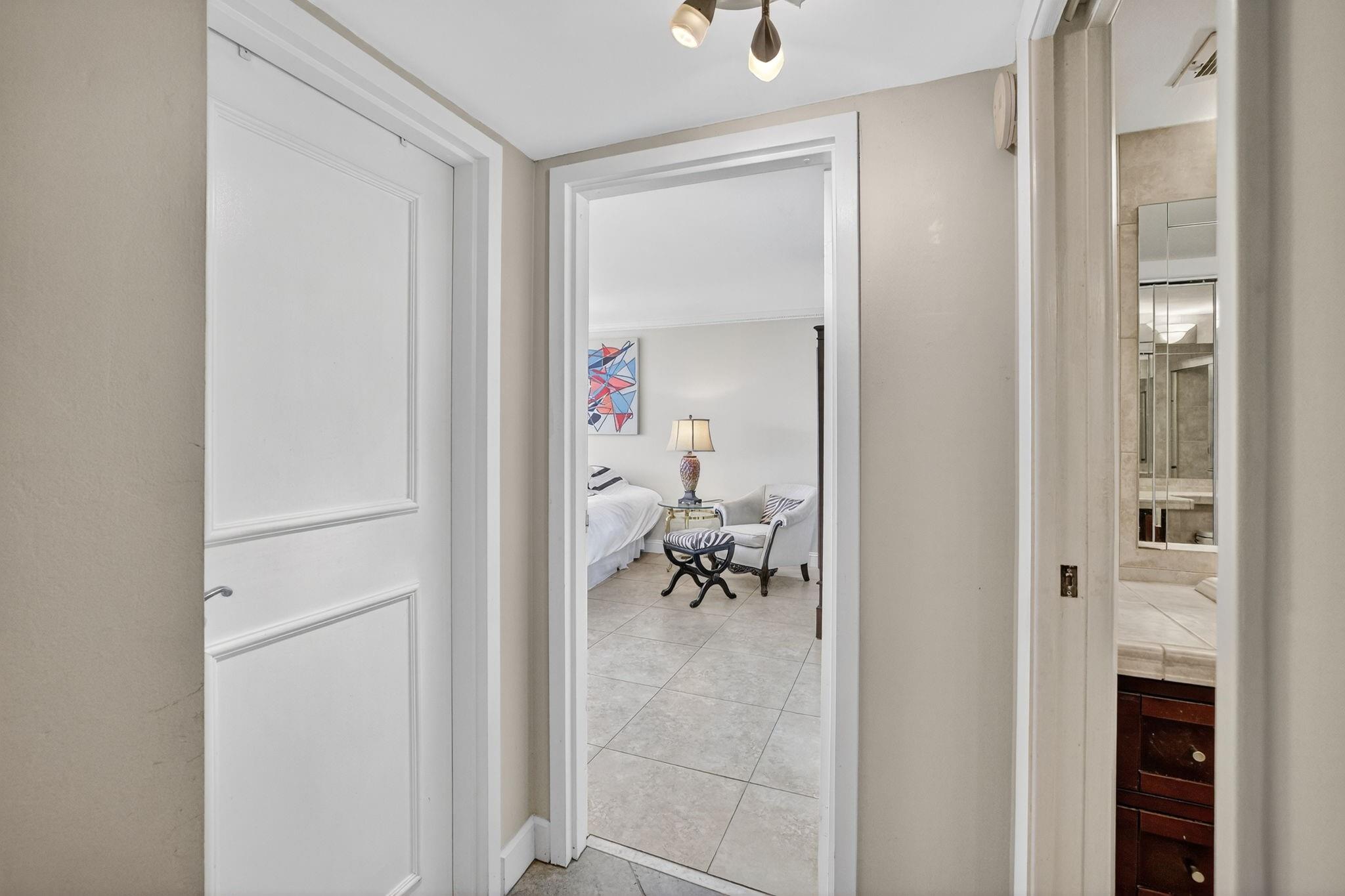 Photo 25 of home located at 1160 N Federal Hwy 716, Fort Lauderdale FL