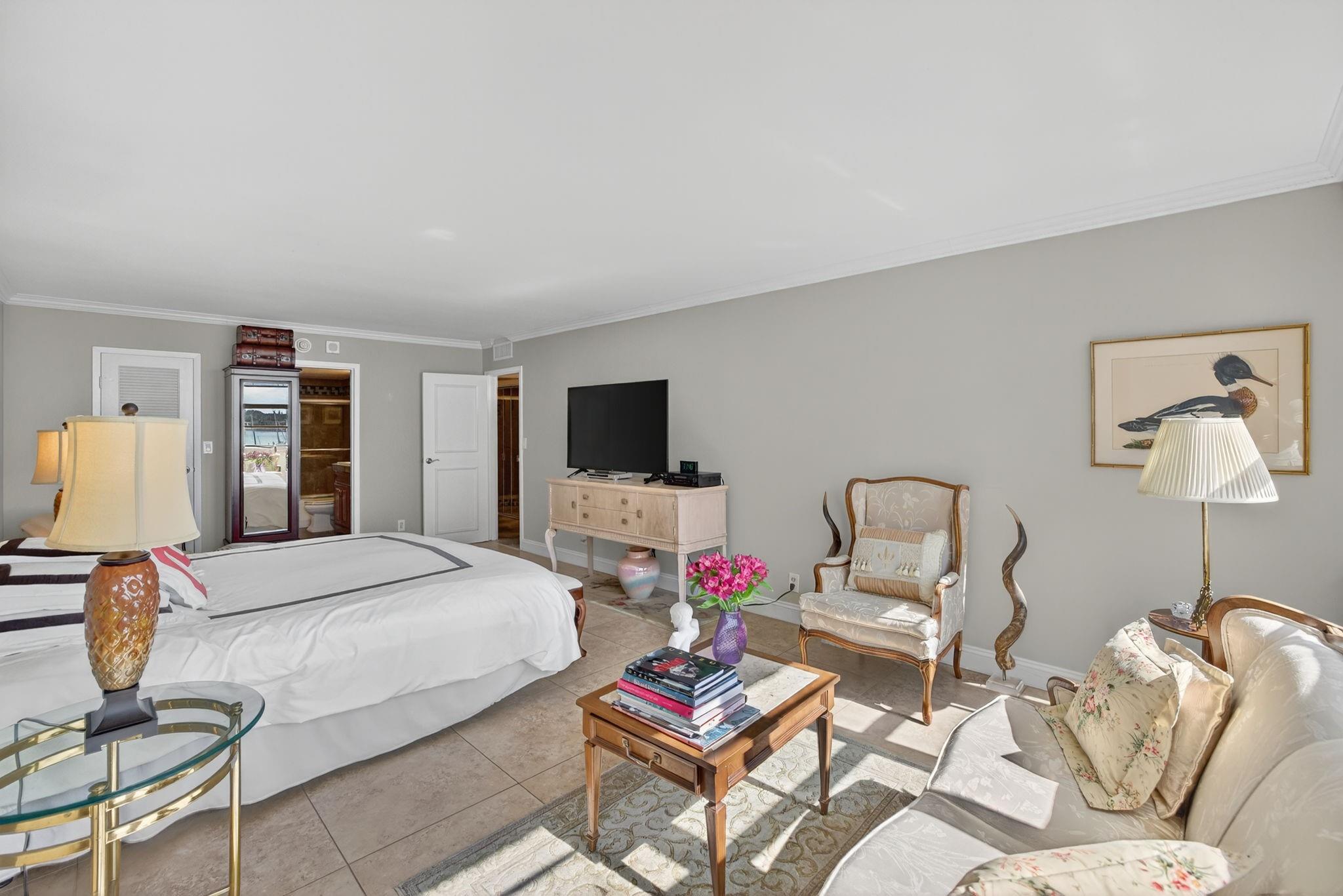 Photo 28 of home located at 1160 N Federal Hwy 716, Fort Lauderdale FL