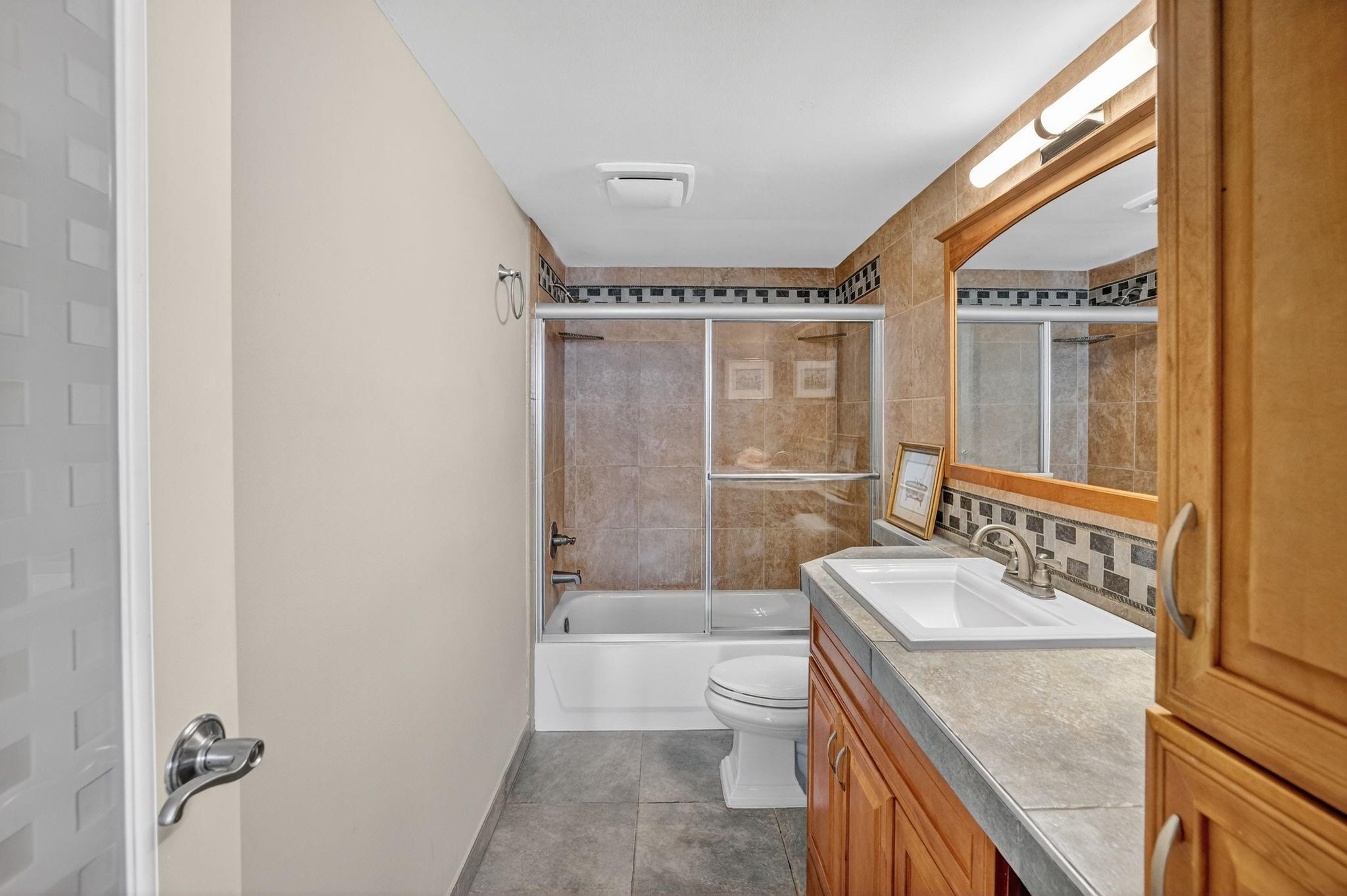 Photo 31 of home located at 1160 N Federal Hwy 716, Fort Lauderdale FL