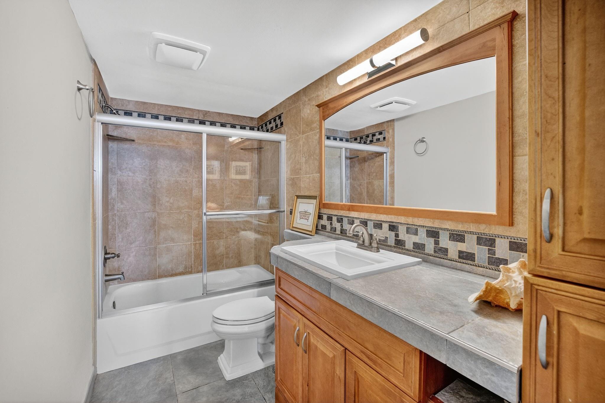 Photo 32 of home located at 1160 N Federal Hwy 716, Fort Lauderdale FL