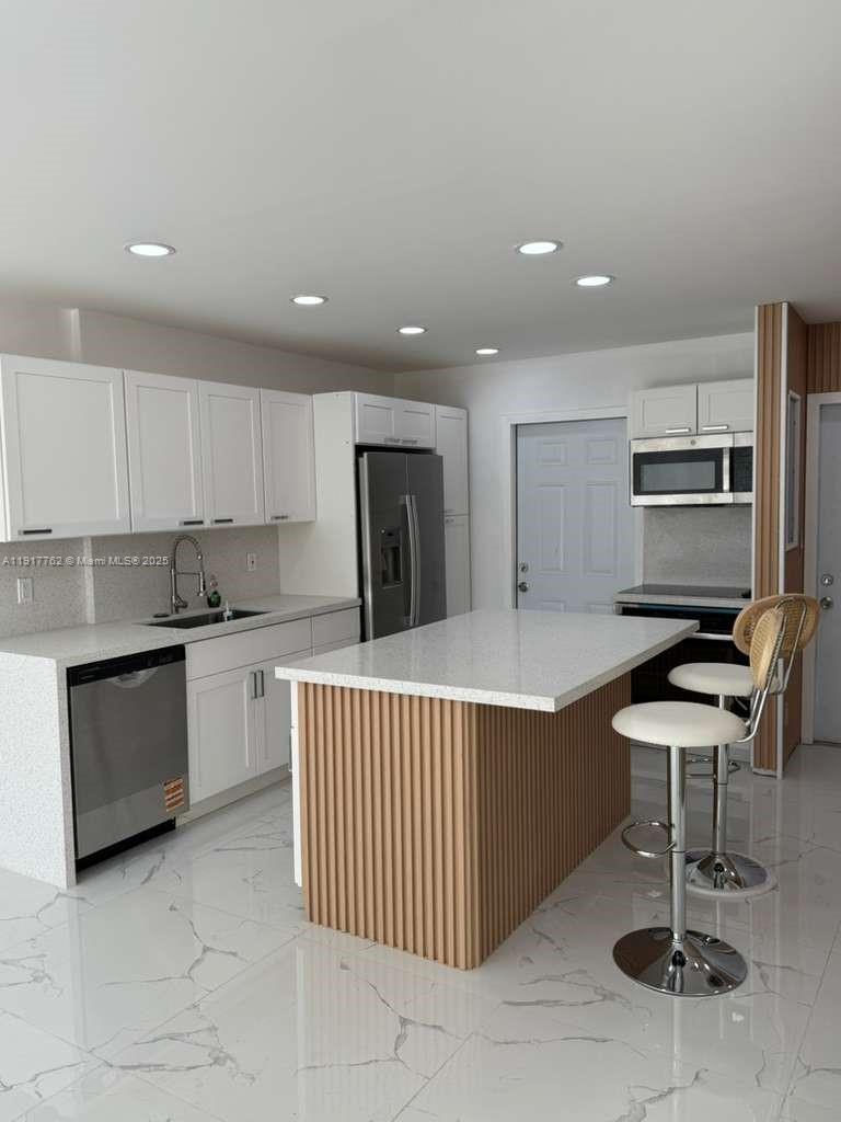 Ola Condo