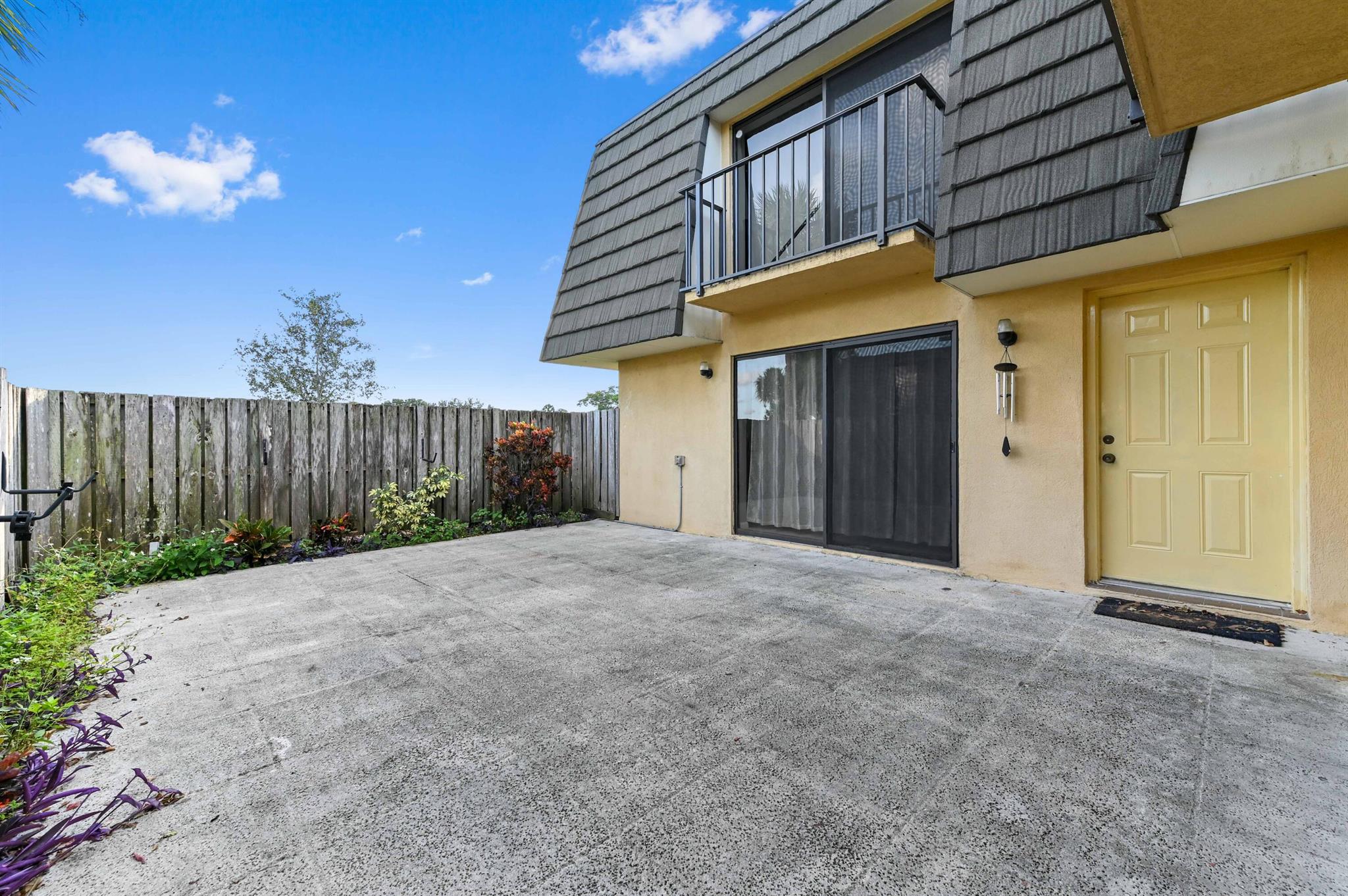 Village Of Sandalwood Lak