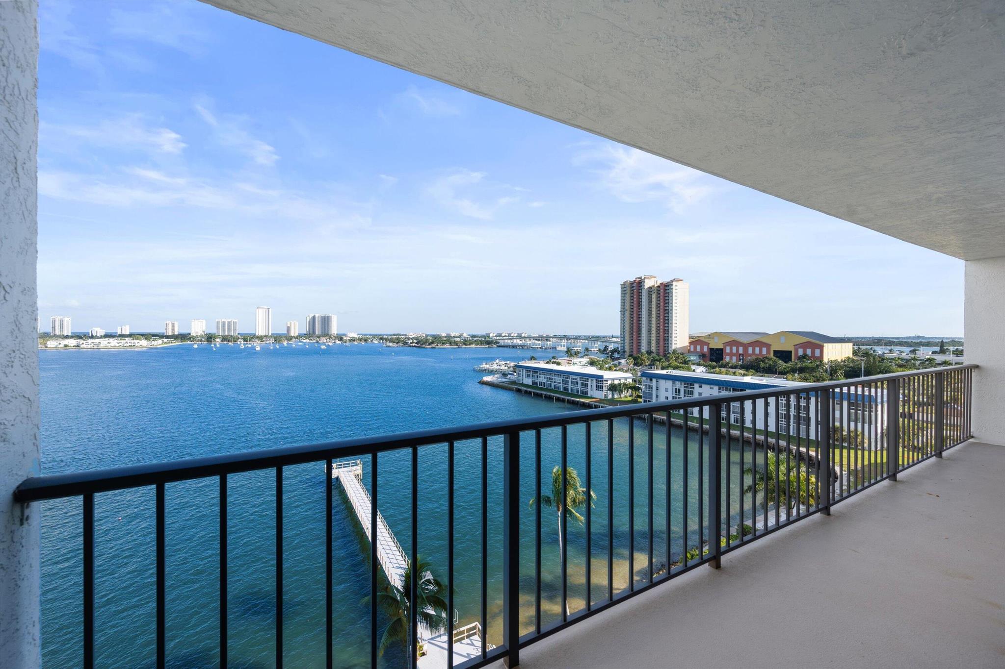 Lake Harbor Cove Condo