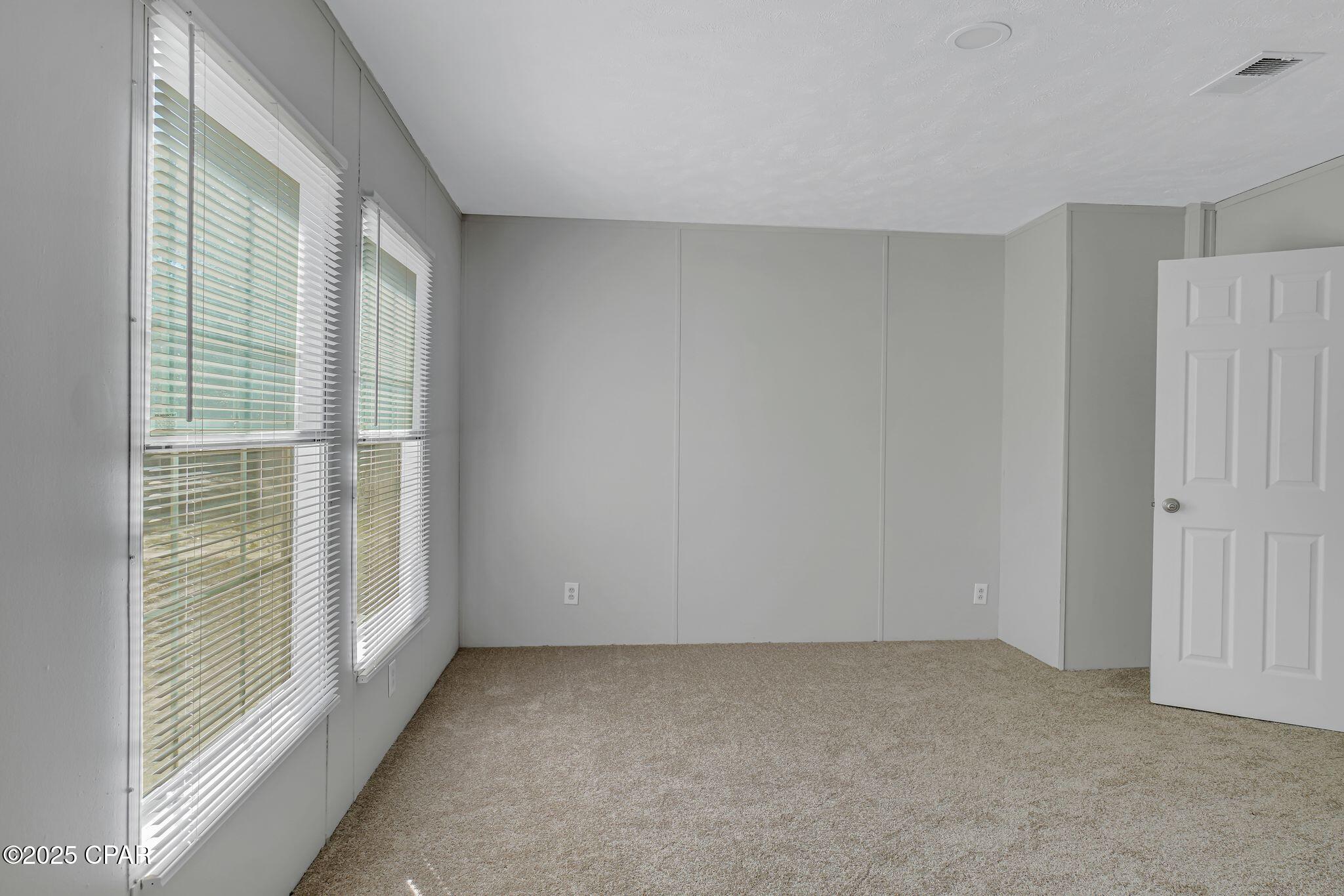 Image 12 For 447 Smith Road