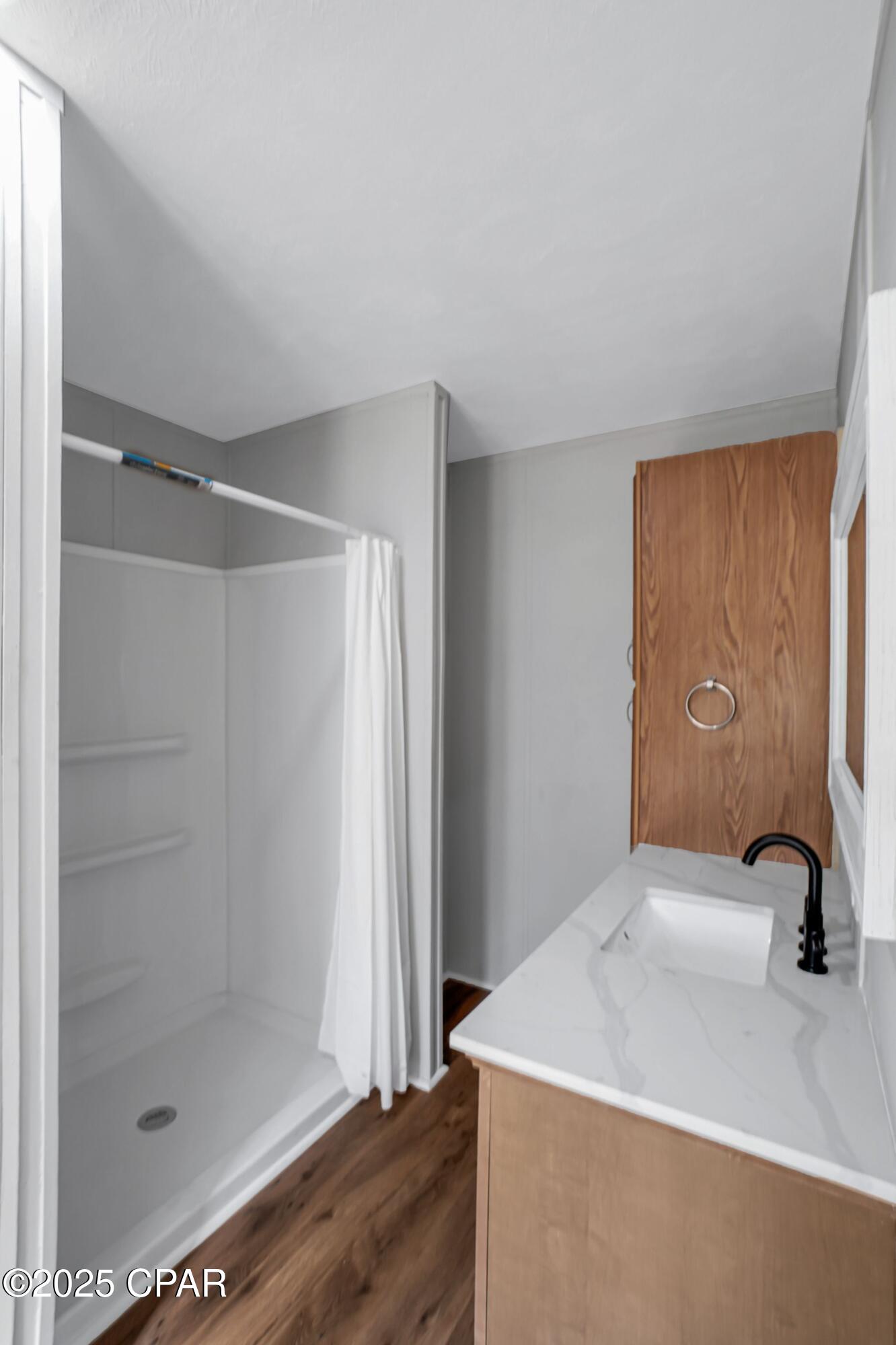 Image 13 For 447 Smith Road