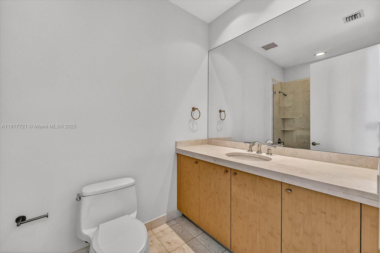 900 Brickell Key Blvd #2304, Miami FL 33131