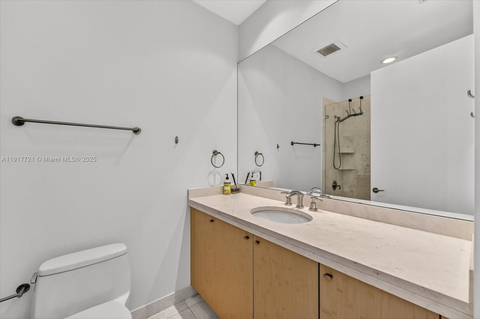 900 Brickell Key Blvd #2304, Miami FL 33131