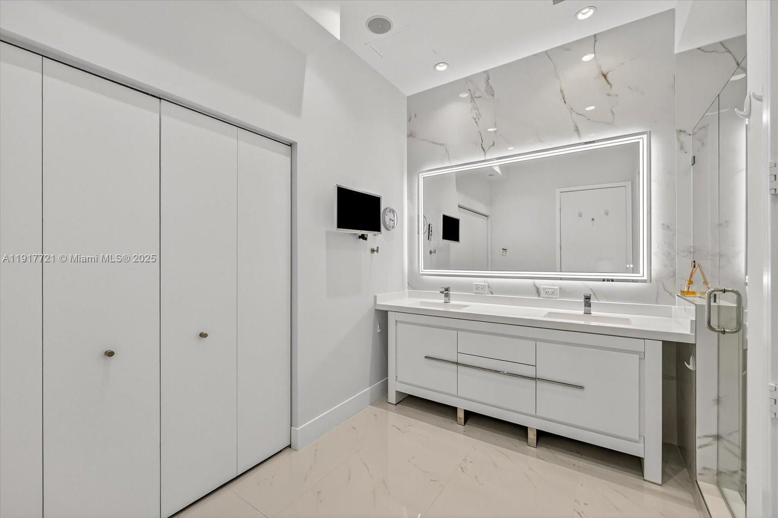 900 Brickell Key Blvd #2304, Miami FL 33131