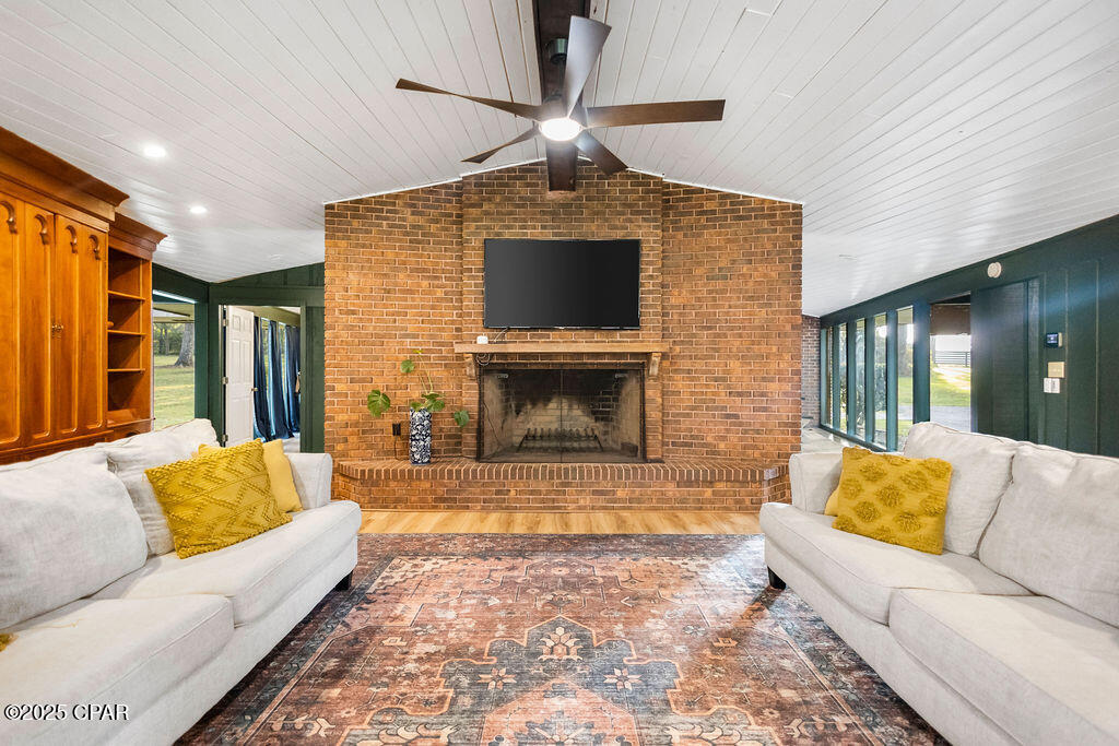 Image 11 For 912 Hwy 277  