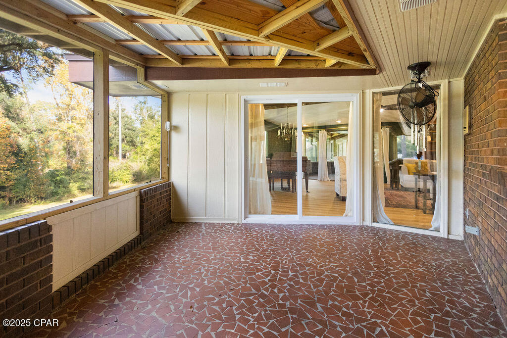 Image 19 For 912 Hwy 277  