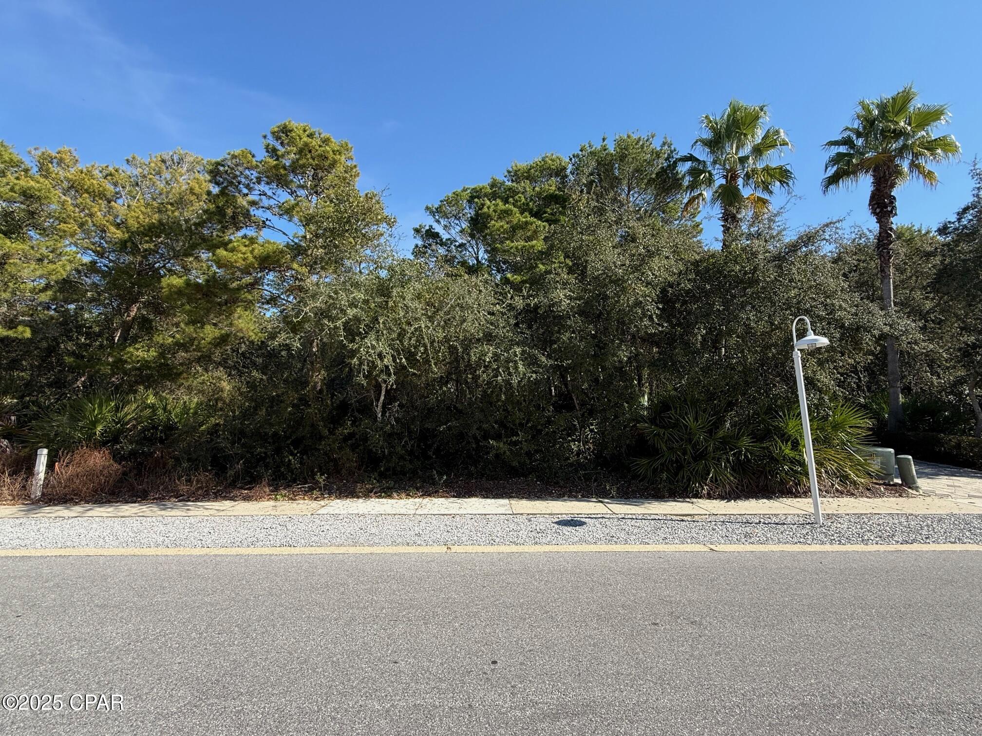 Image 1 For 424 Lakefront Drive