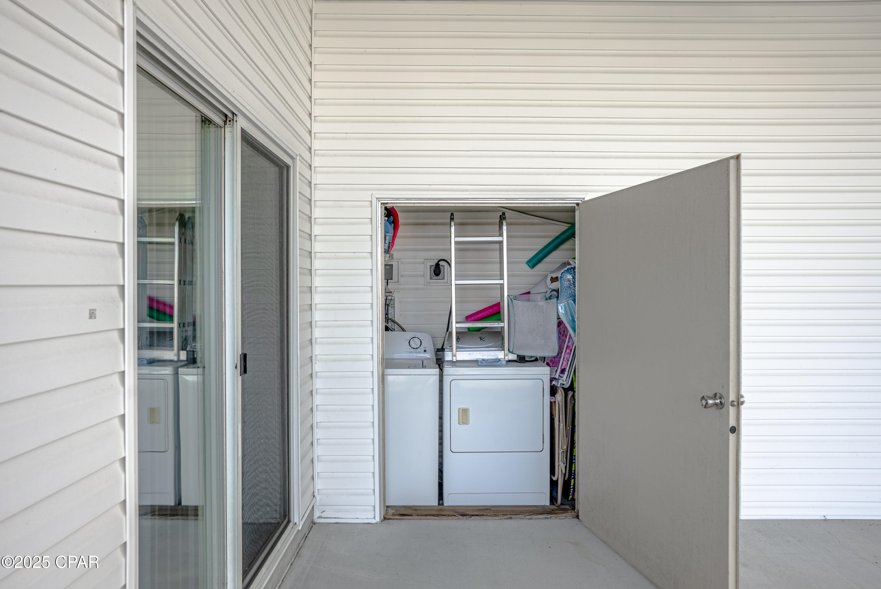 Image 27 For 1219 Thomas Drive 251