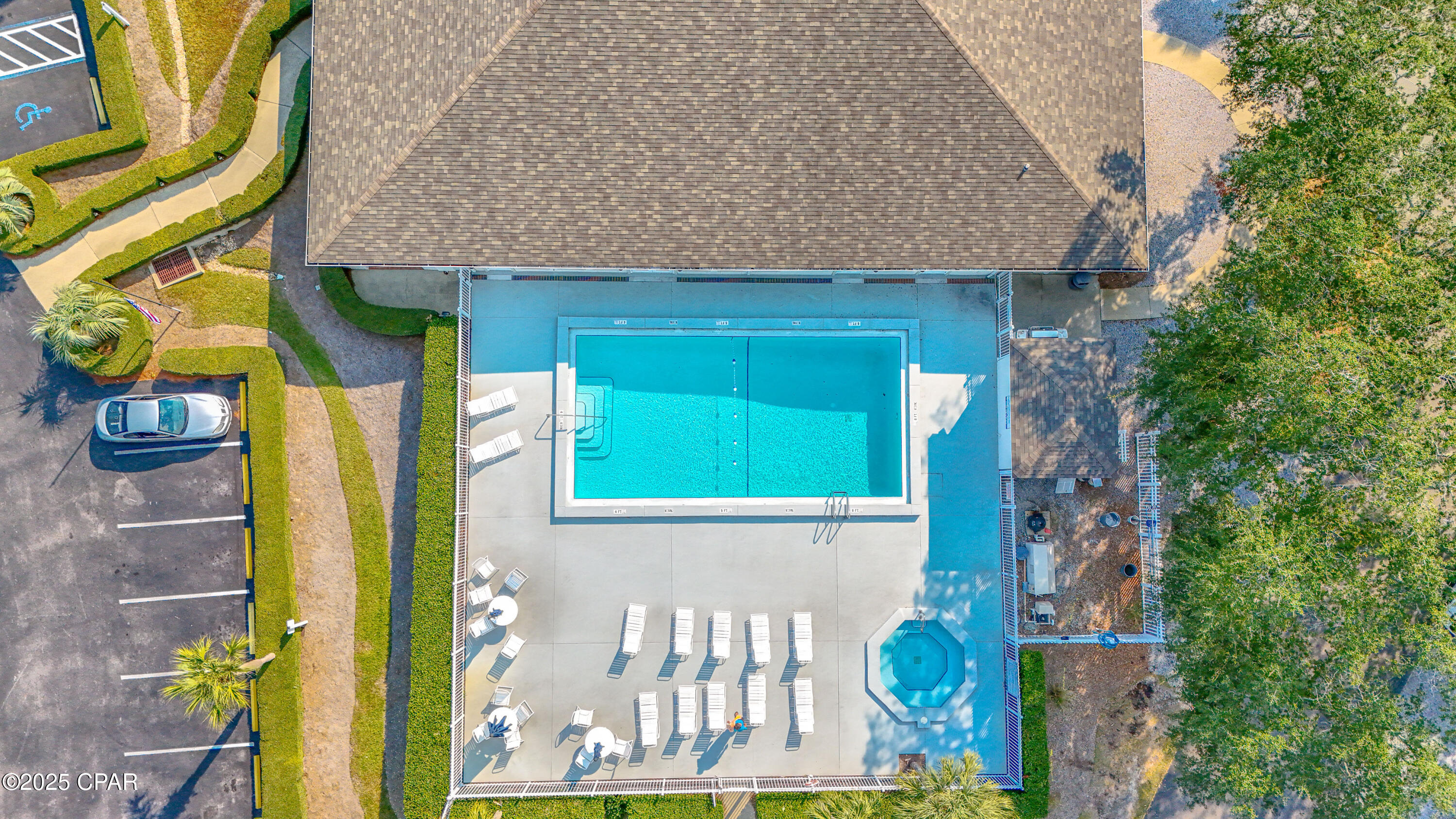 Image 43 For 1219 Thomas Drive 251