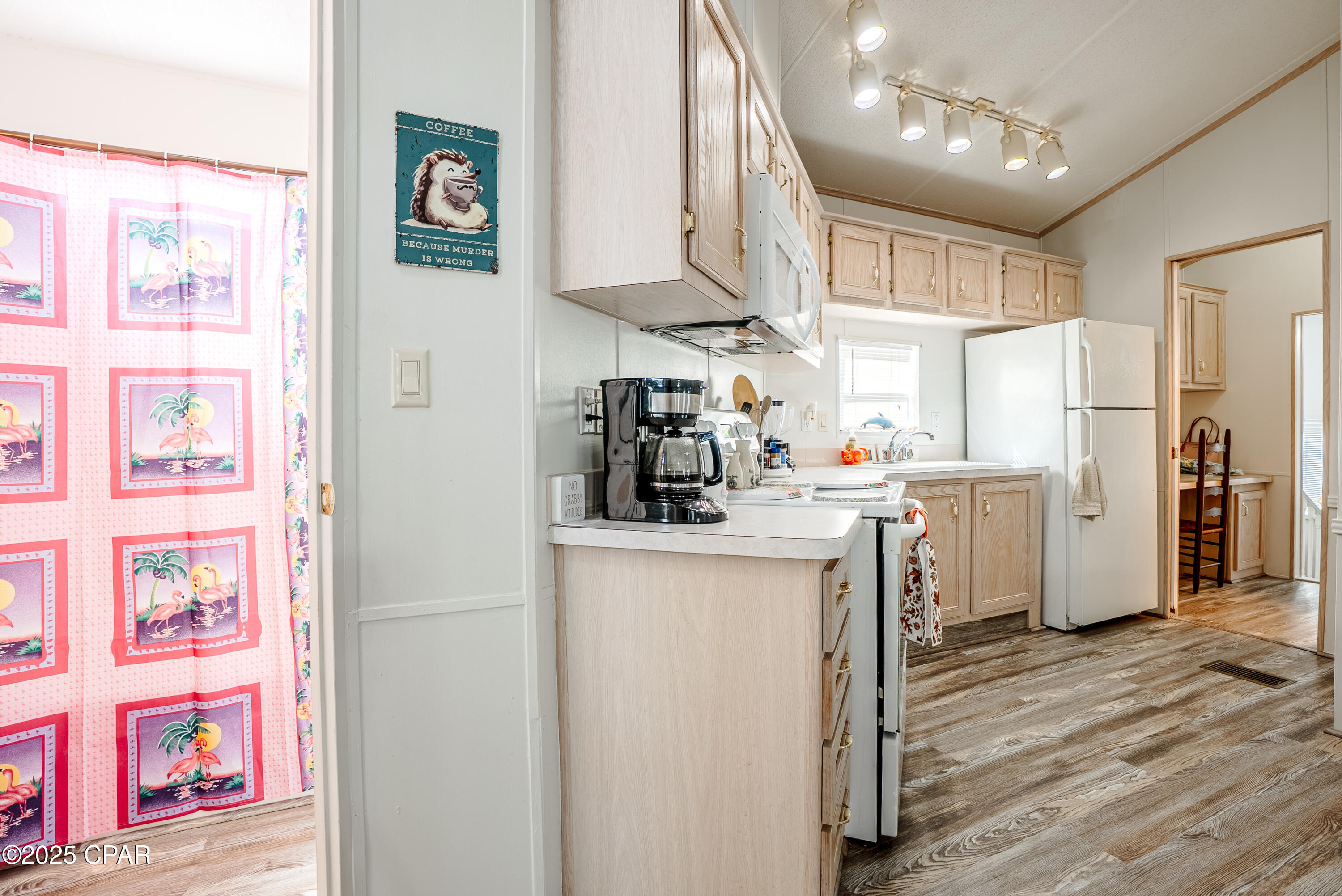 Image 53 For 1219 Thomas Drive 251