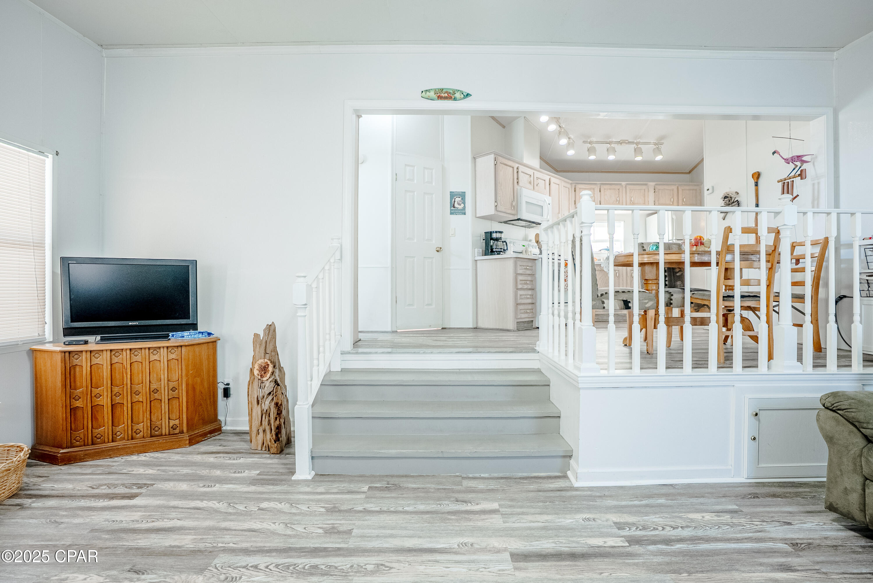 Image 57 For 1219 Thomas Drive 251