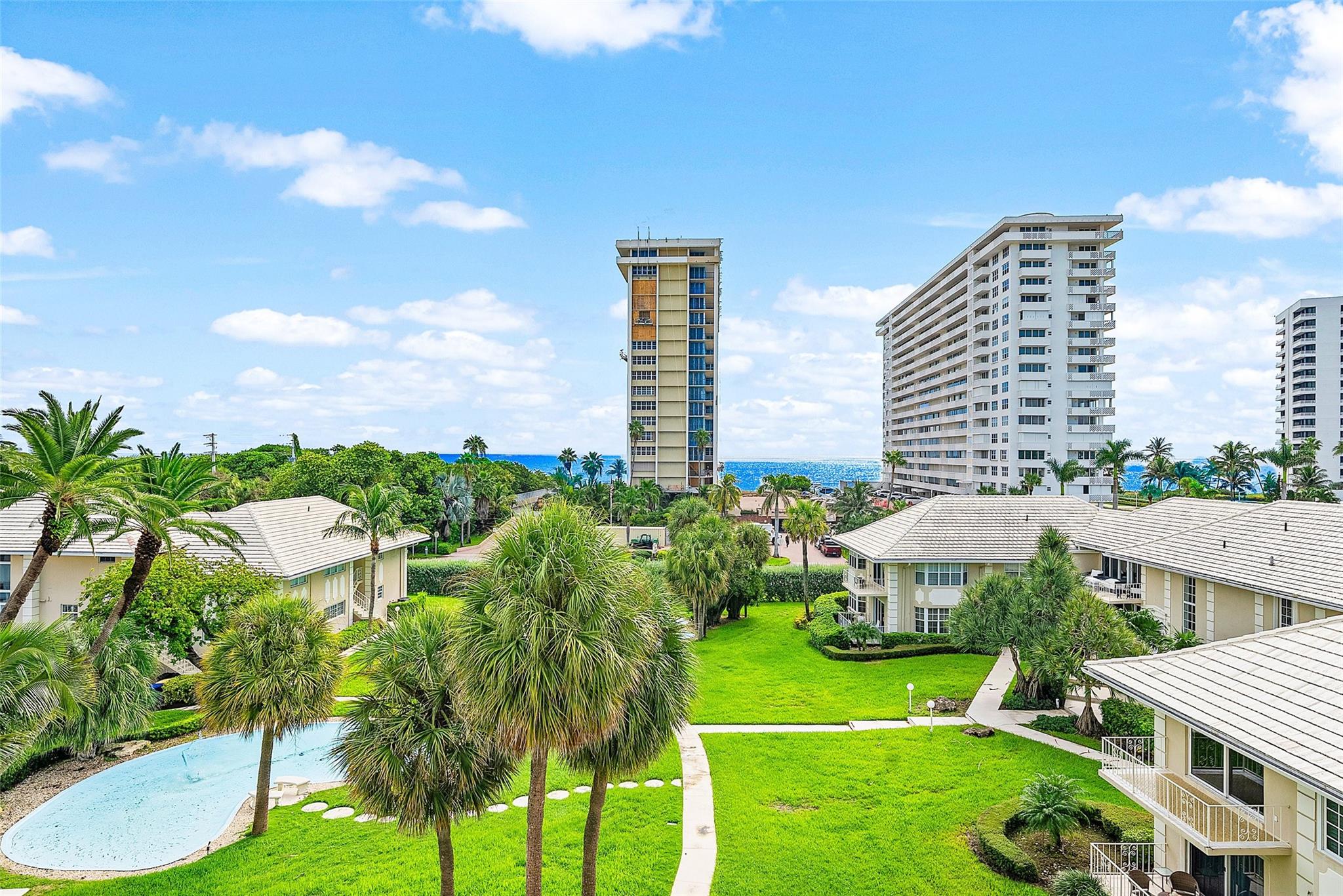 Photo 10 of home located at 1299 S Ocean Blvd R11, Boca Raton FL