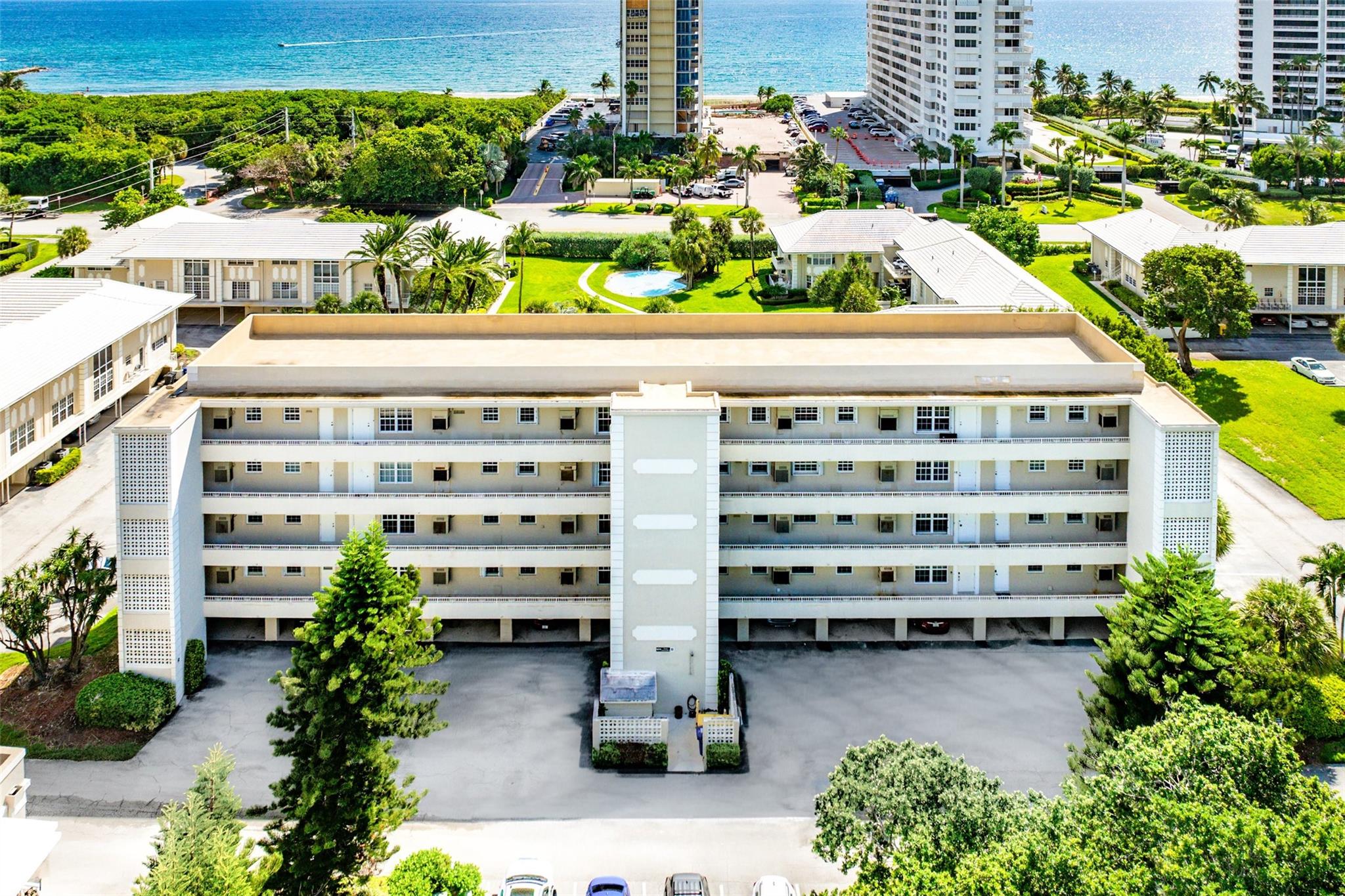 Photo 30 of home located at 1299 S Ocean Blvd R11, Boca Raton FL