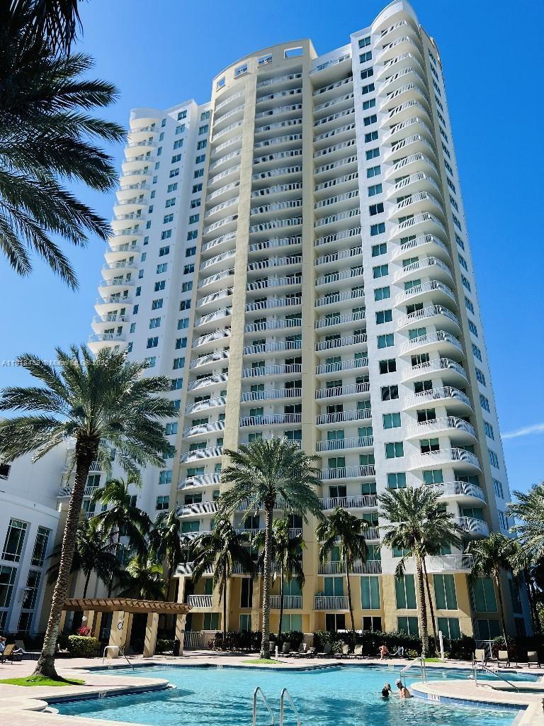Duo Condominium West