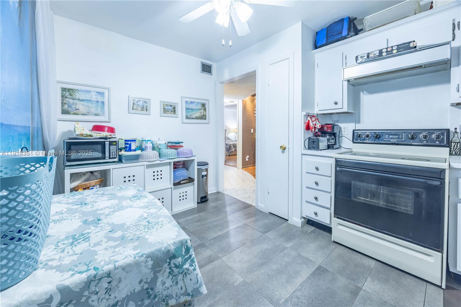 Castle Apartments 12 Cond