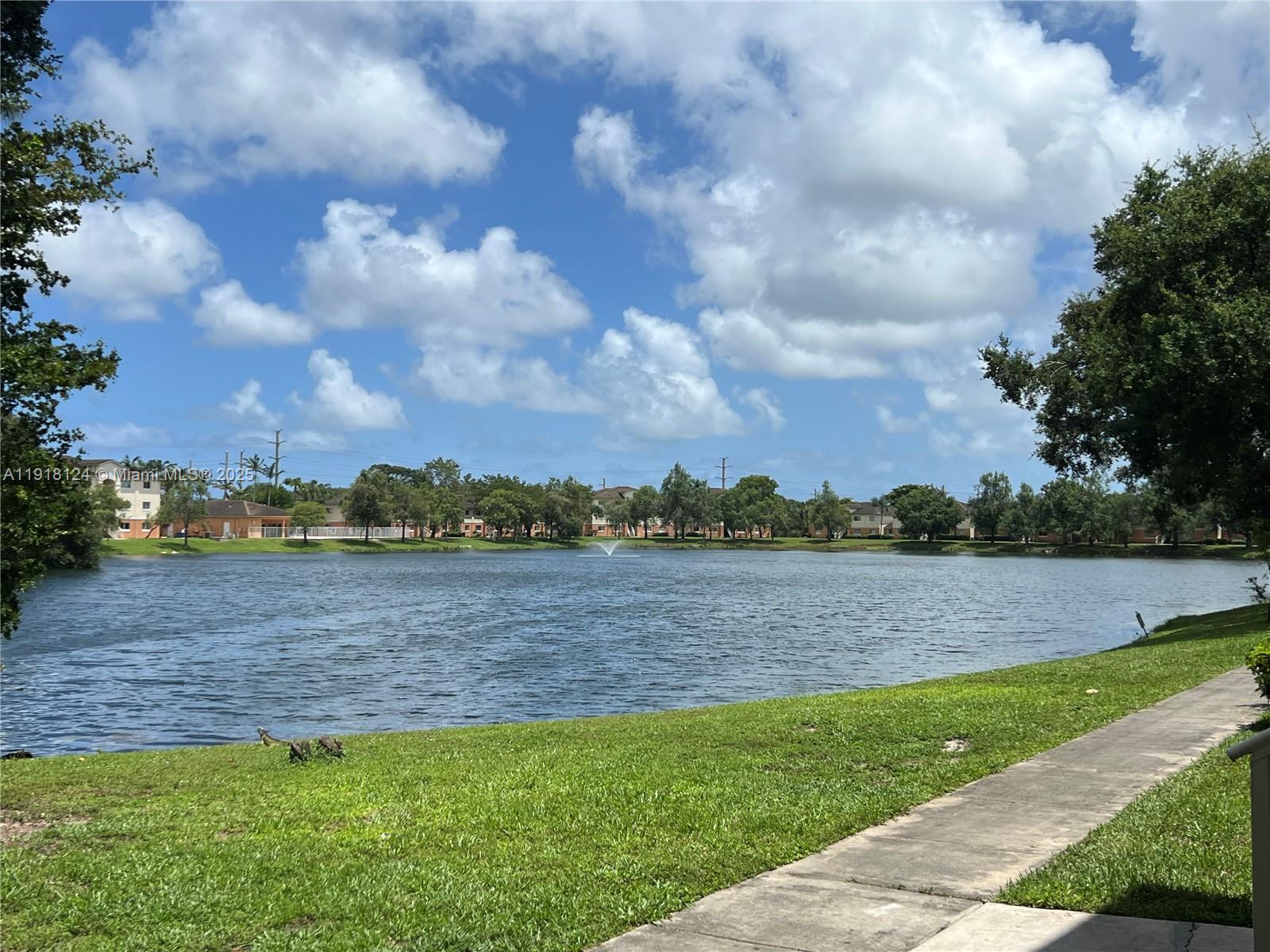 Lakewood At Emerald Hills