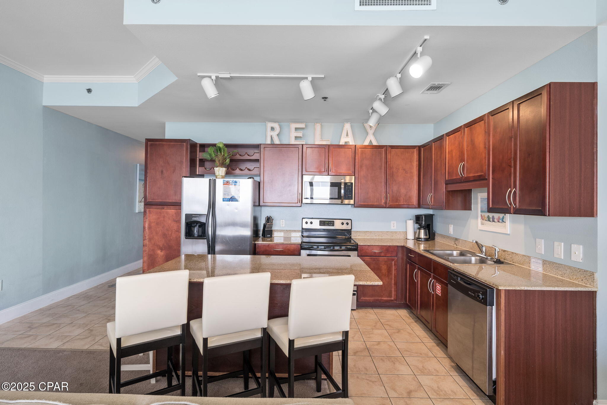 Image 15 For 9860 Thomas Drive 2118