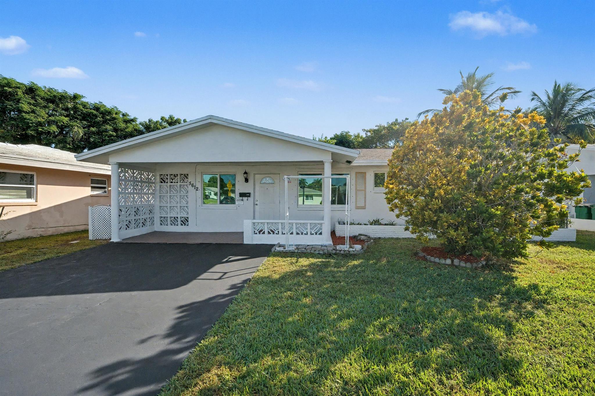 Mainlands Of Tamarac Lake