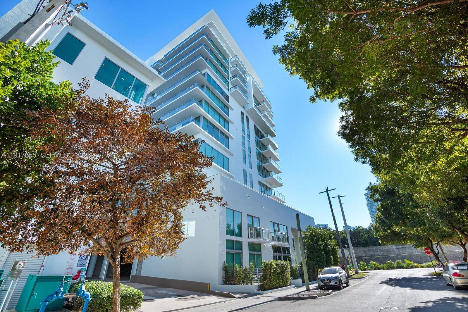 Apartamento para Alugar em Miami, FL