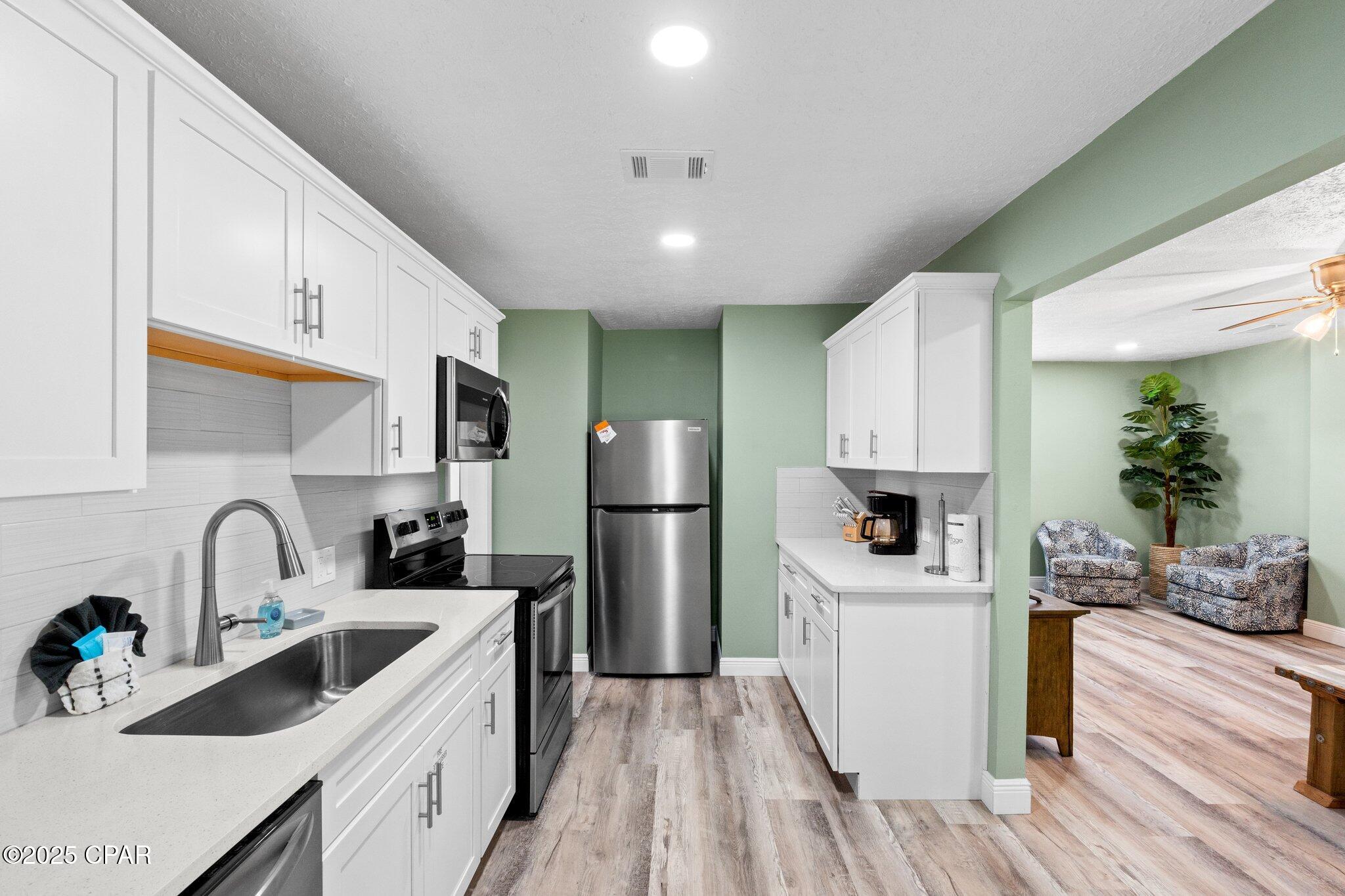 Image 10 For 6325 Elm Street