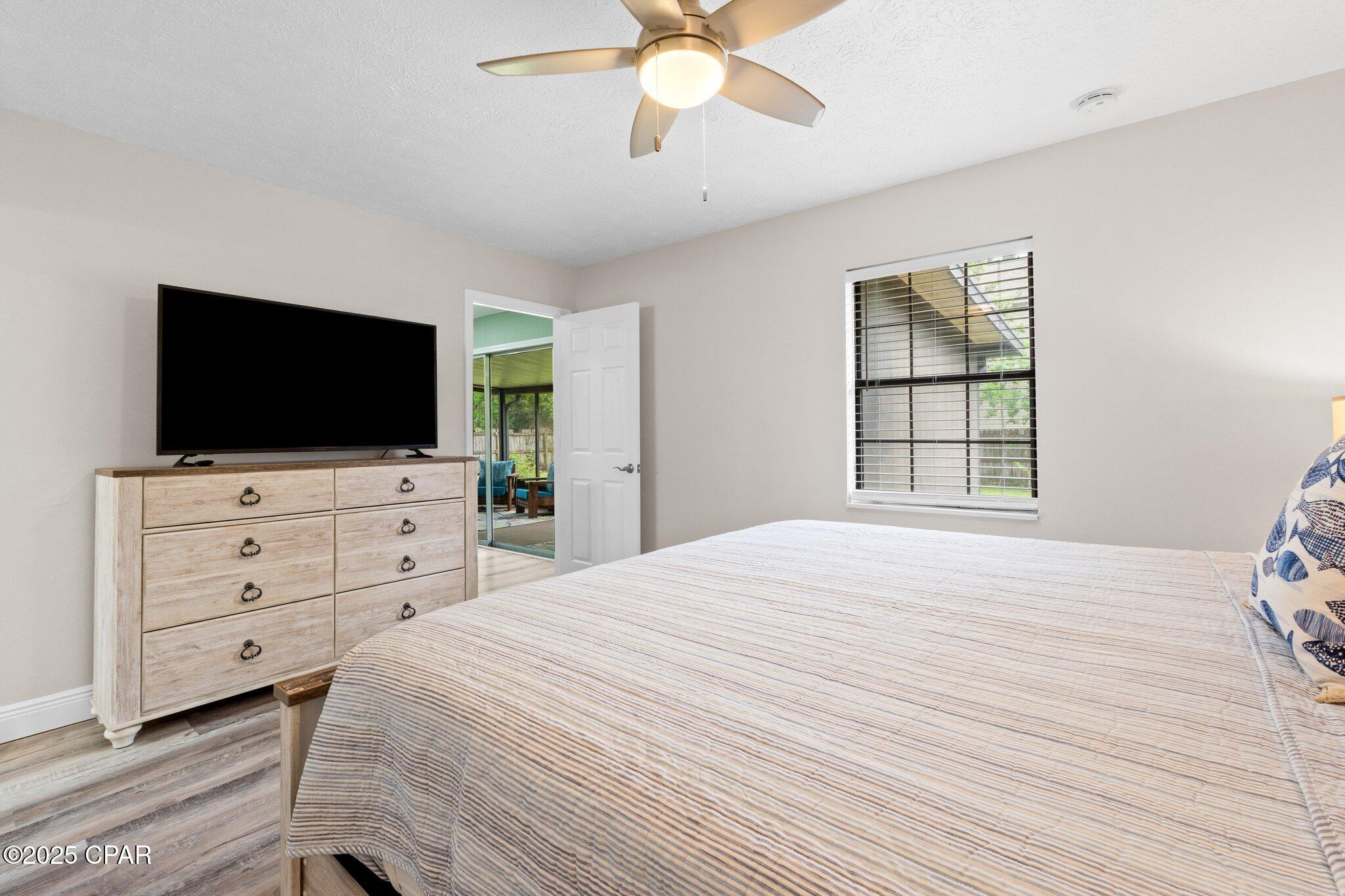 Image 34 For 6325 Elm Street