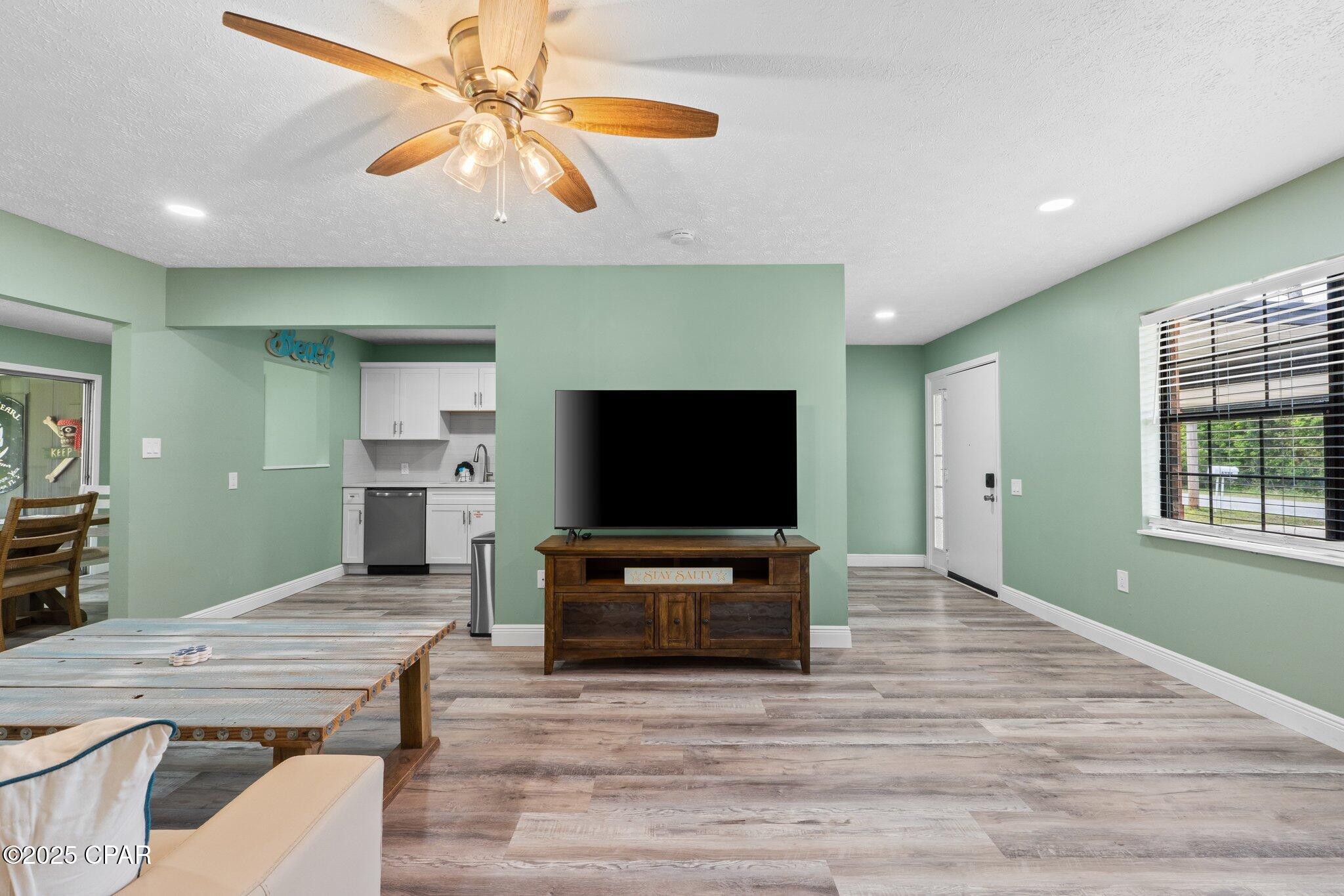 Image 6 For 6325 Elm Street