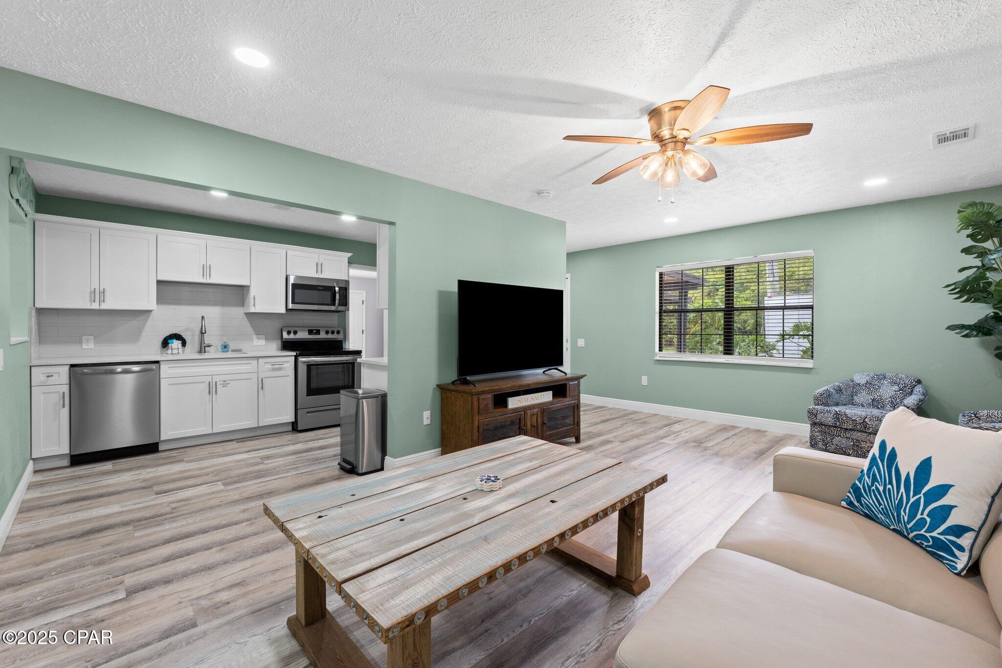 Image 7 For 6325 Elm Street