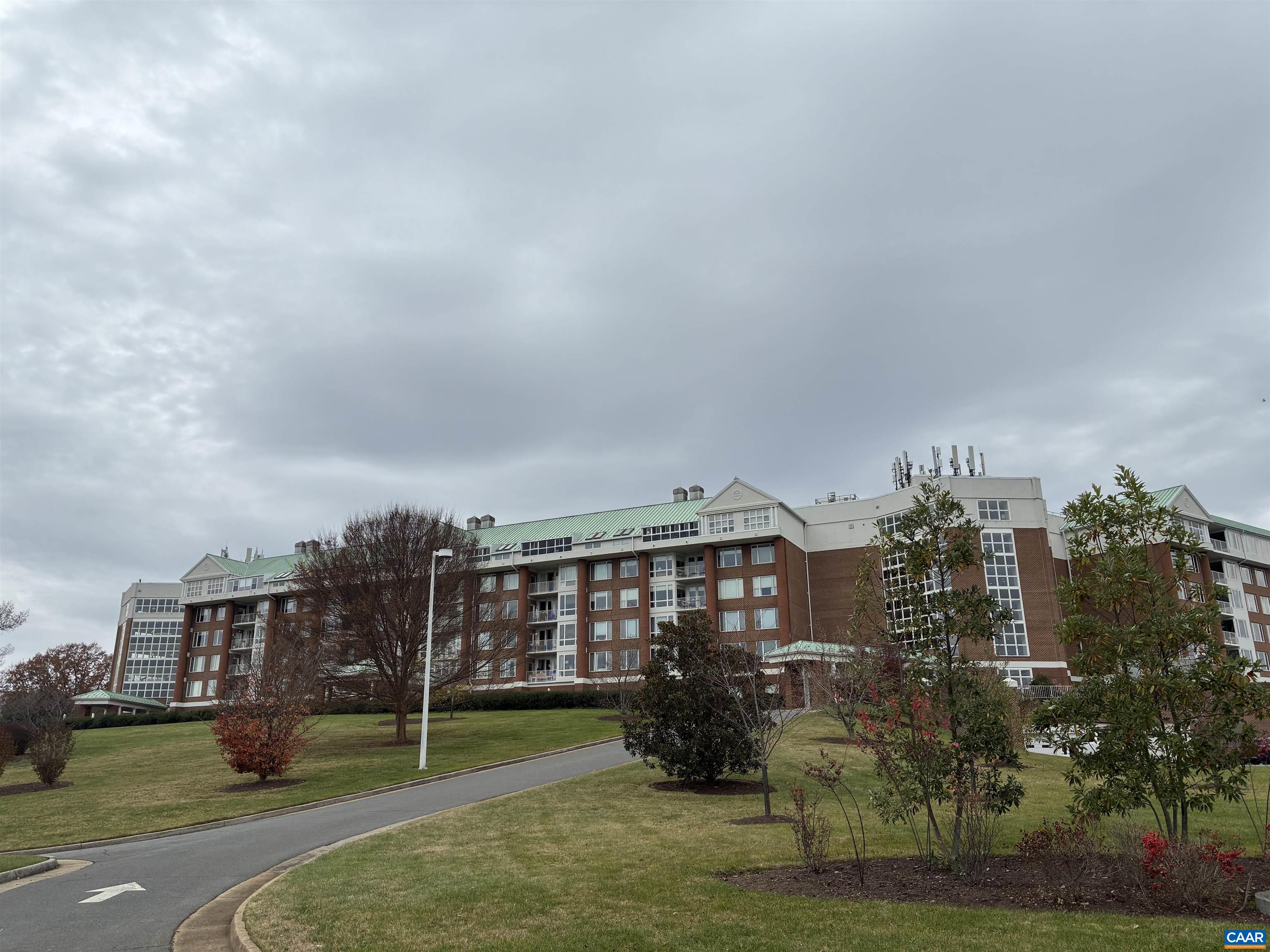 WELL KEPT & SERENE 4TH FLOOR UNIT WITH BEAUTIFUL WESTWARD FACING MOUNTAIN VIEWS! NEWER LVP FLOORING WITH SLATE IN THE FOYER. PRIMARY SUITE WITH WALK-IN CLOSET AND PRIVATE BATH. SPACIOUS LIVING ROOM OPENS TO BALCONY. DINING ROOM WITH CUSTOM BUILT-INS. EAT-IN KITCHEN WITH GORGEOUS VIEWS. LOTS OF STORAGE SPACE, HIGH CEILINGS, AND MORE. STORAGE CLOSET IN GARAGE ADJACENT TO PARKING SPACE. AMENITIES INCLUDE: INDOOR POOL, FITNESS CENTER, LIBRARY, NUMEROUS COMMON AREAS, 24-HOUR FRONT DESK ATTENDANT, OPTION FOR DINING 5 NIGHTS A WEEK, AND MORE. TONS OF COMMUNITY ACTIVITIES AND CHANCES TO BE INVOLVED! DON'T MISS SPECTACULAR SUNSETS FROM YOUR PRIVATE BALCONY!