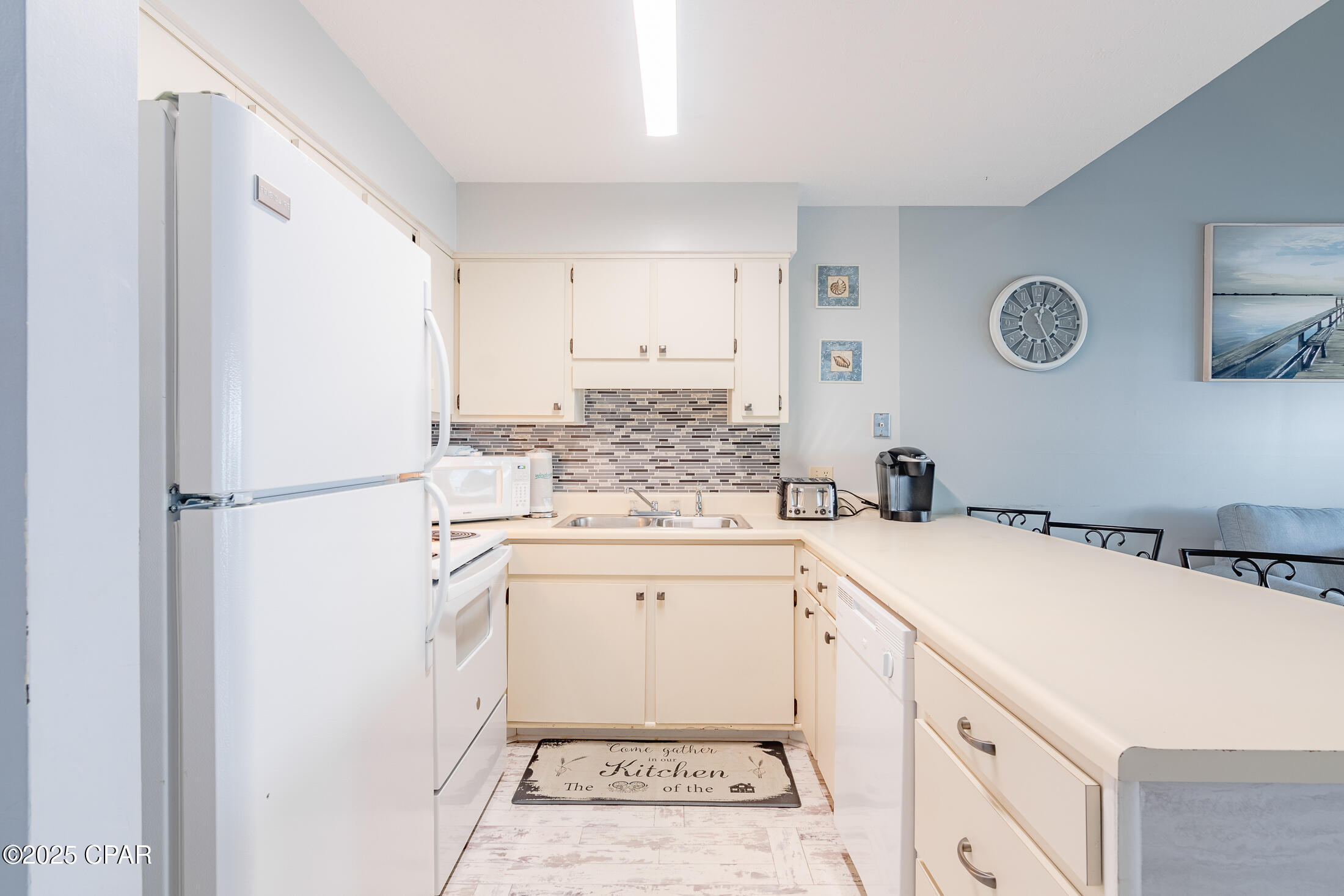 Image 6 For 17670 Front Beach Road C5