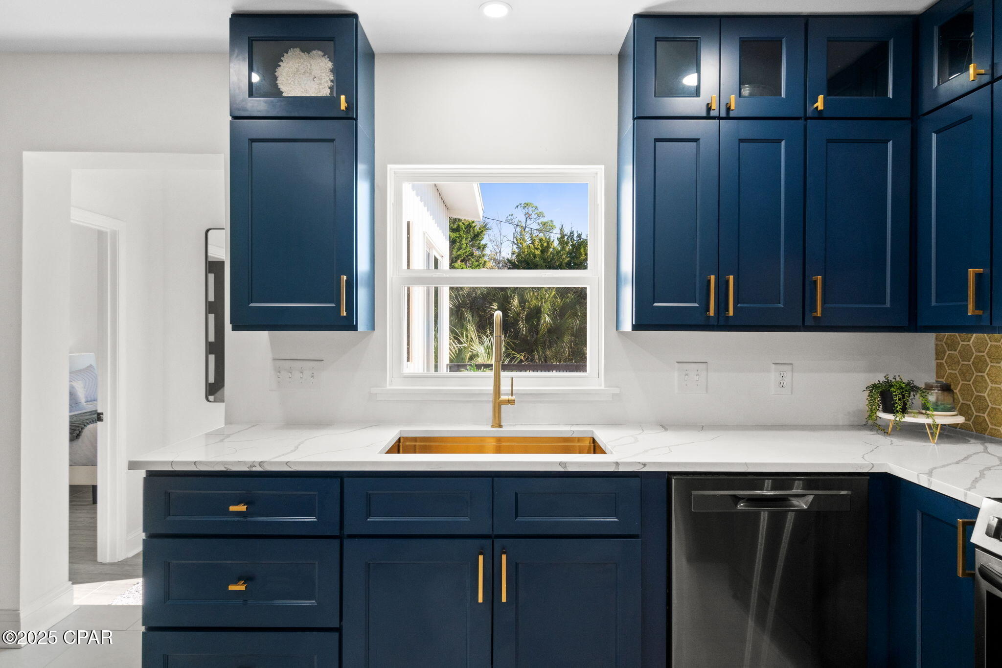 Image 14 For 716 Florida Avenue