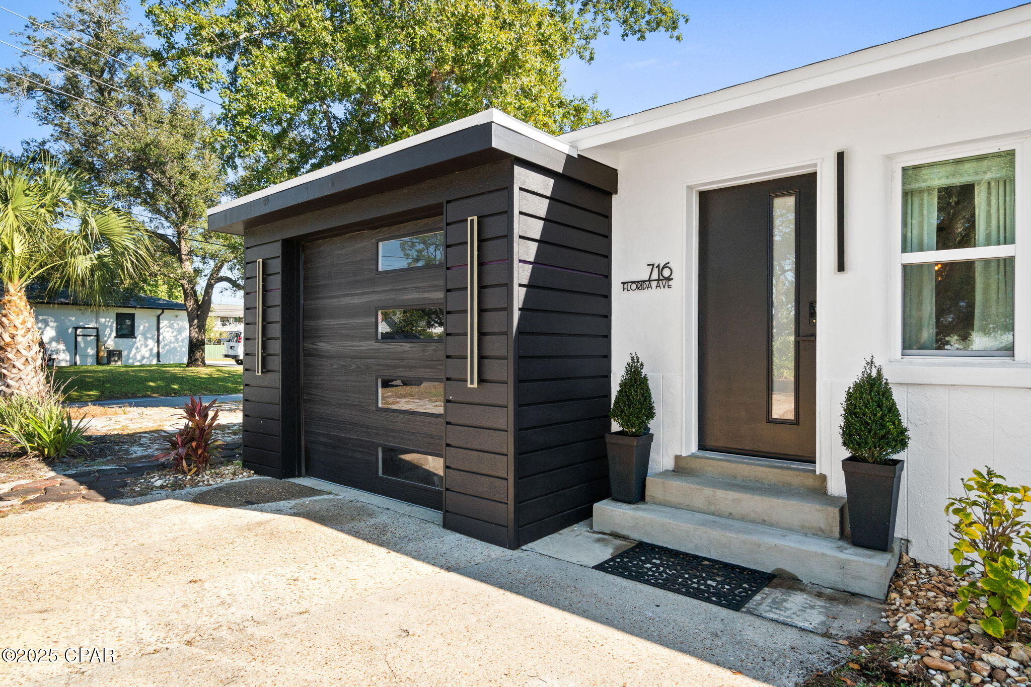 Image 3 For 716 Florida Avenue