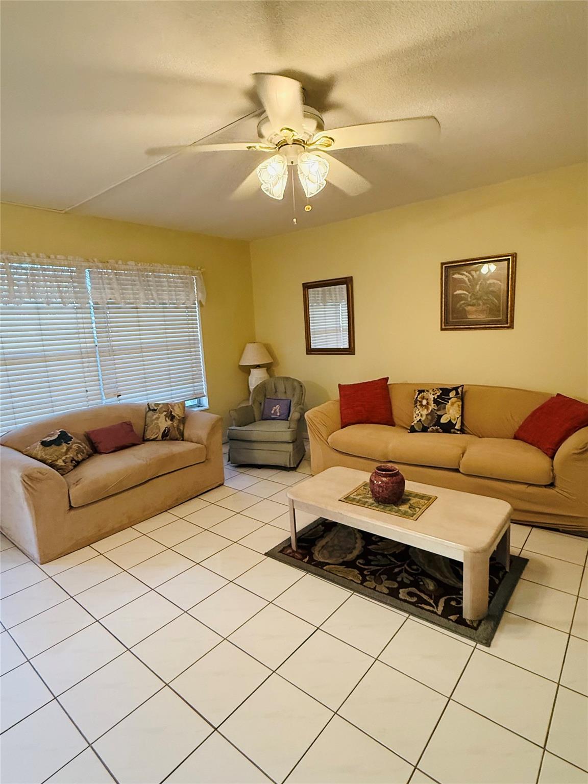 Lauderdale Oaks Condo