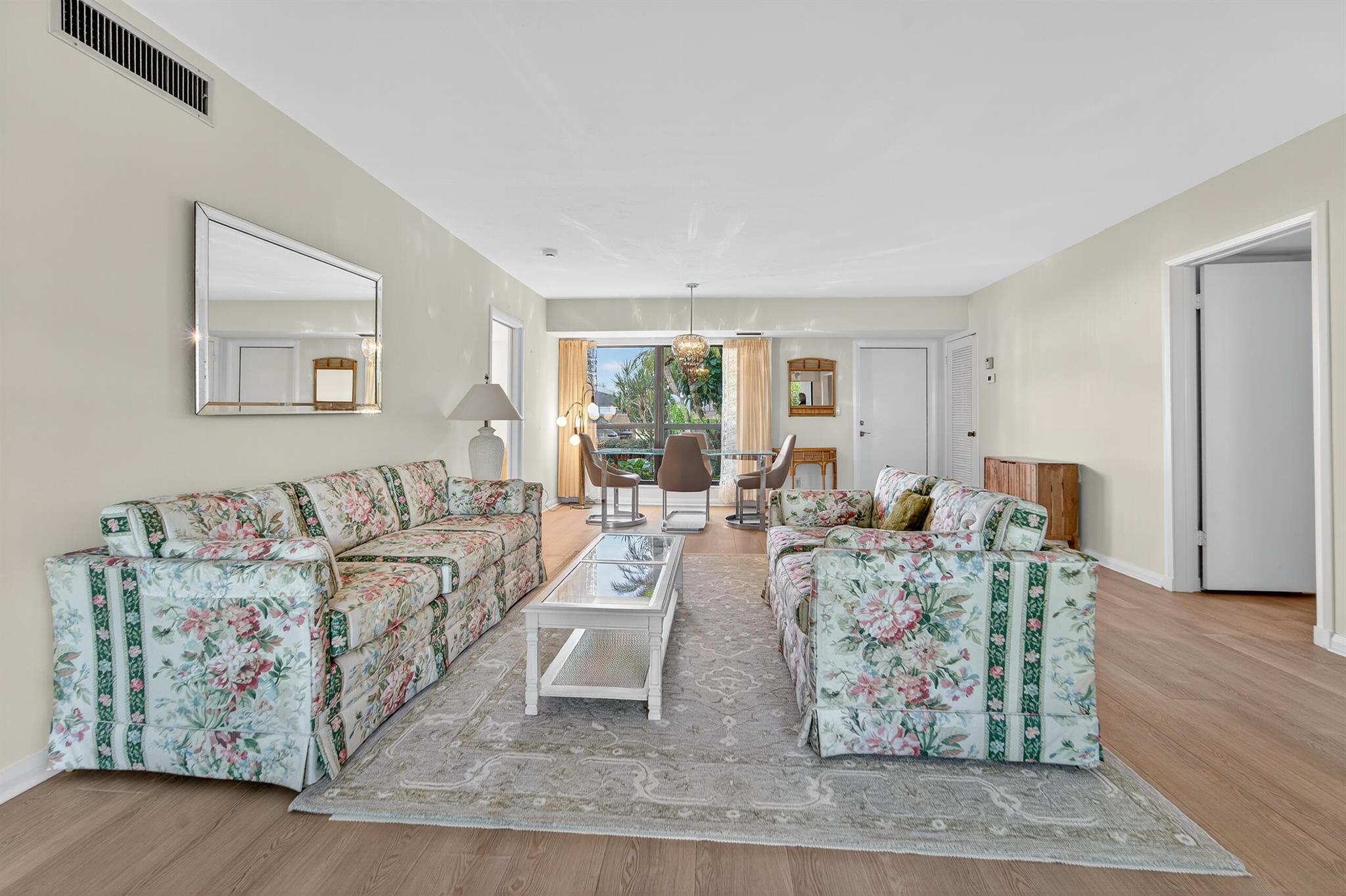 Turtle Creek Apartment Bu