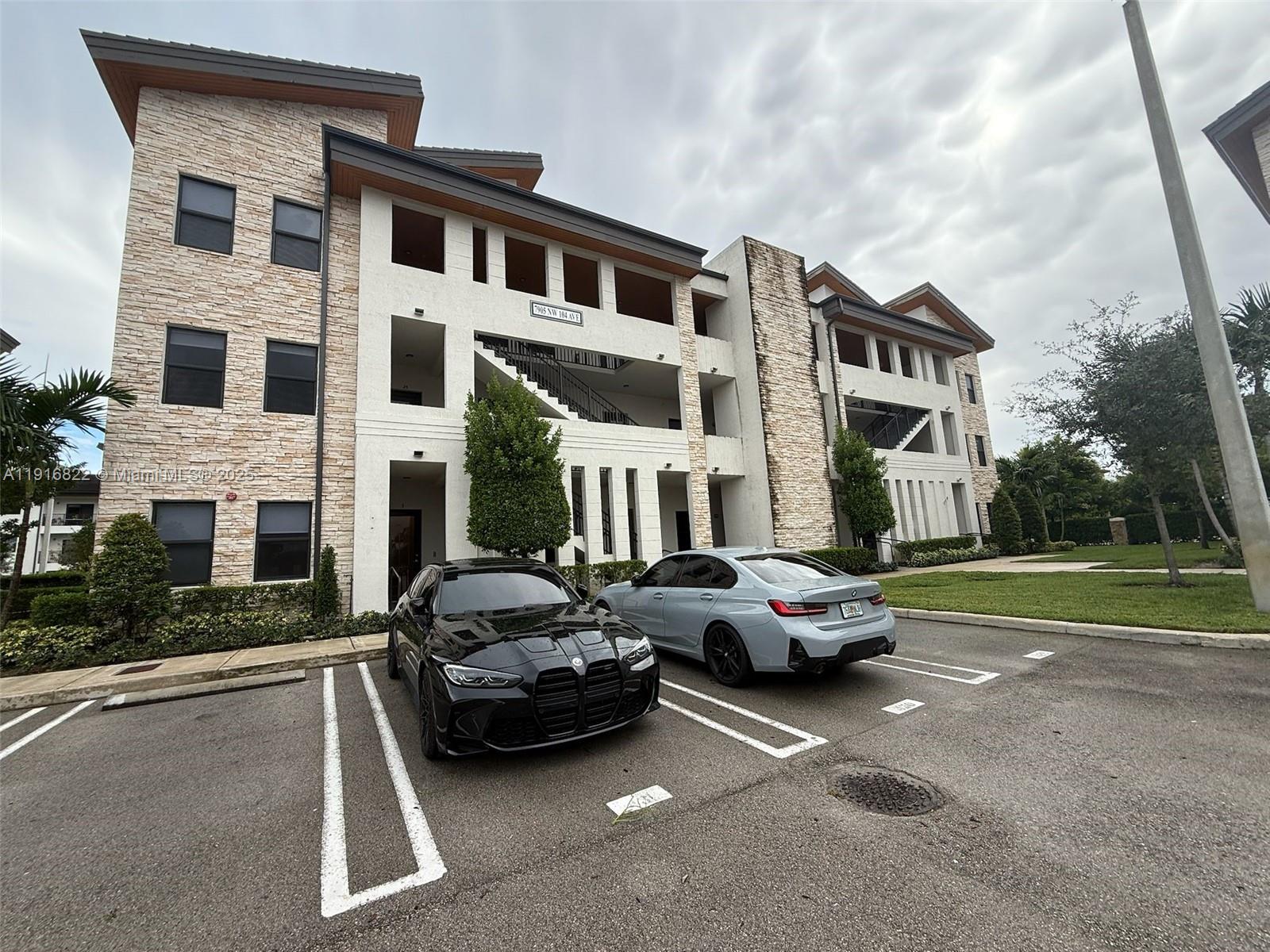 Grand Bay South Villas