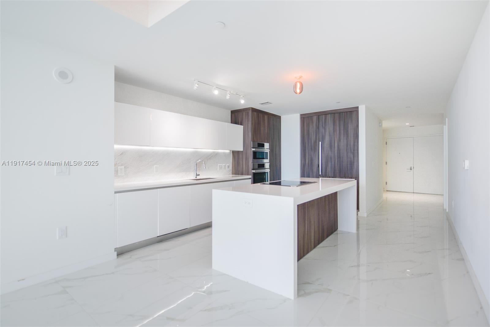 851 NE 1st Ave #2801, Miami FL 33132