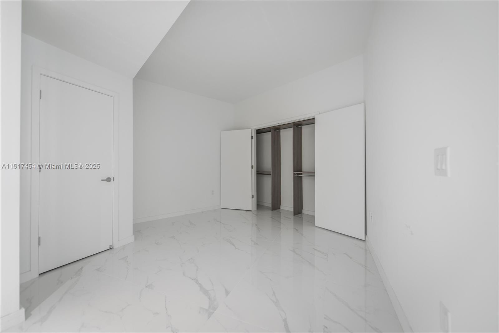 851 NE 1st Ave #2801, Miami FL 33132