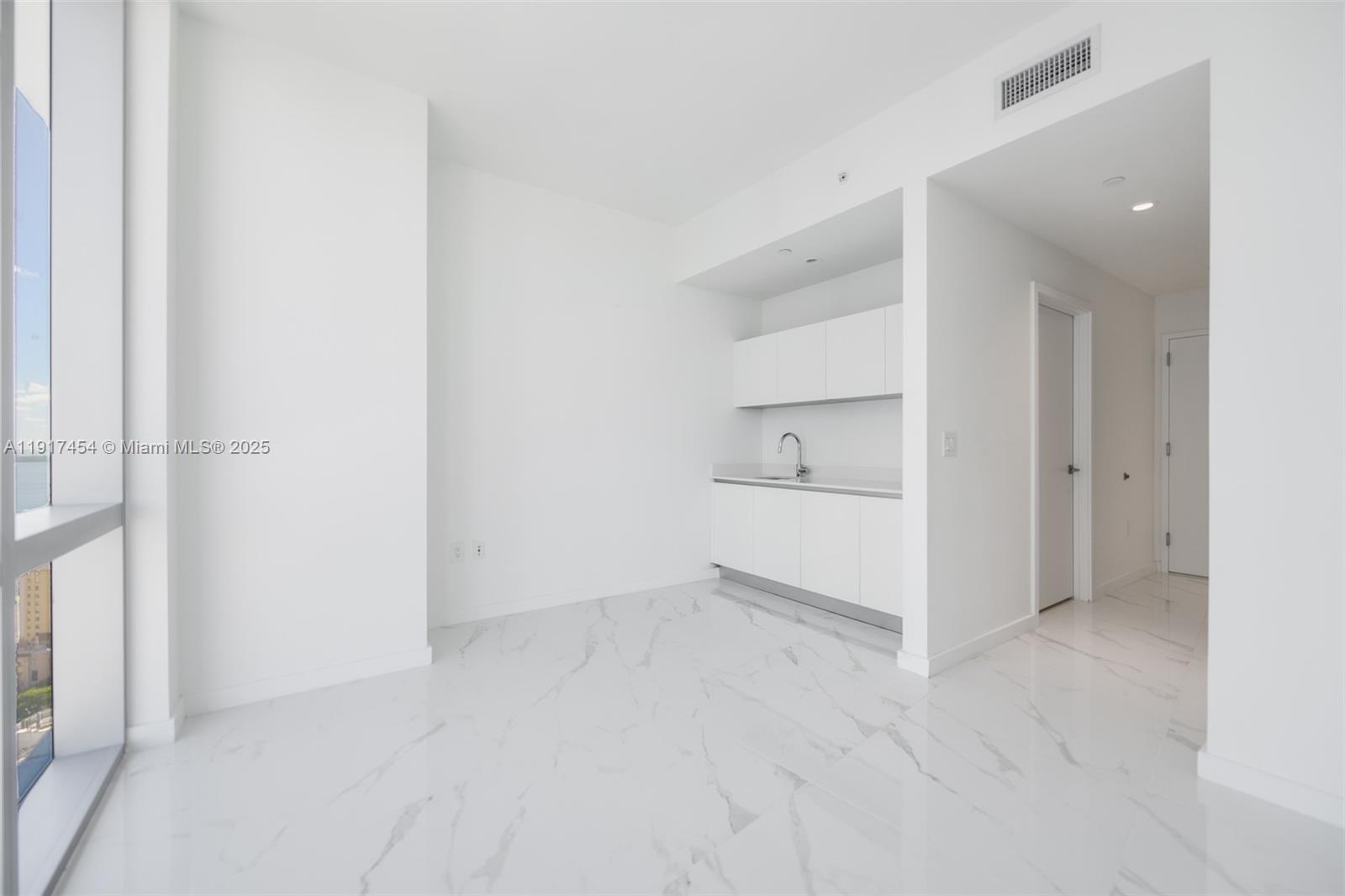 851 NE 1st Ave #2801, Miami FL 33132