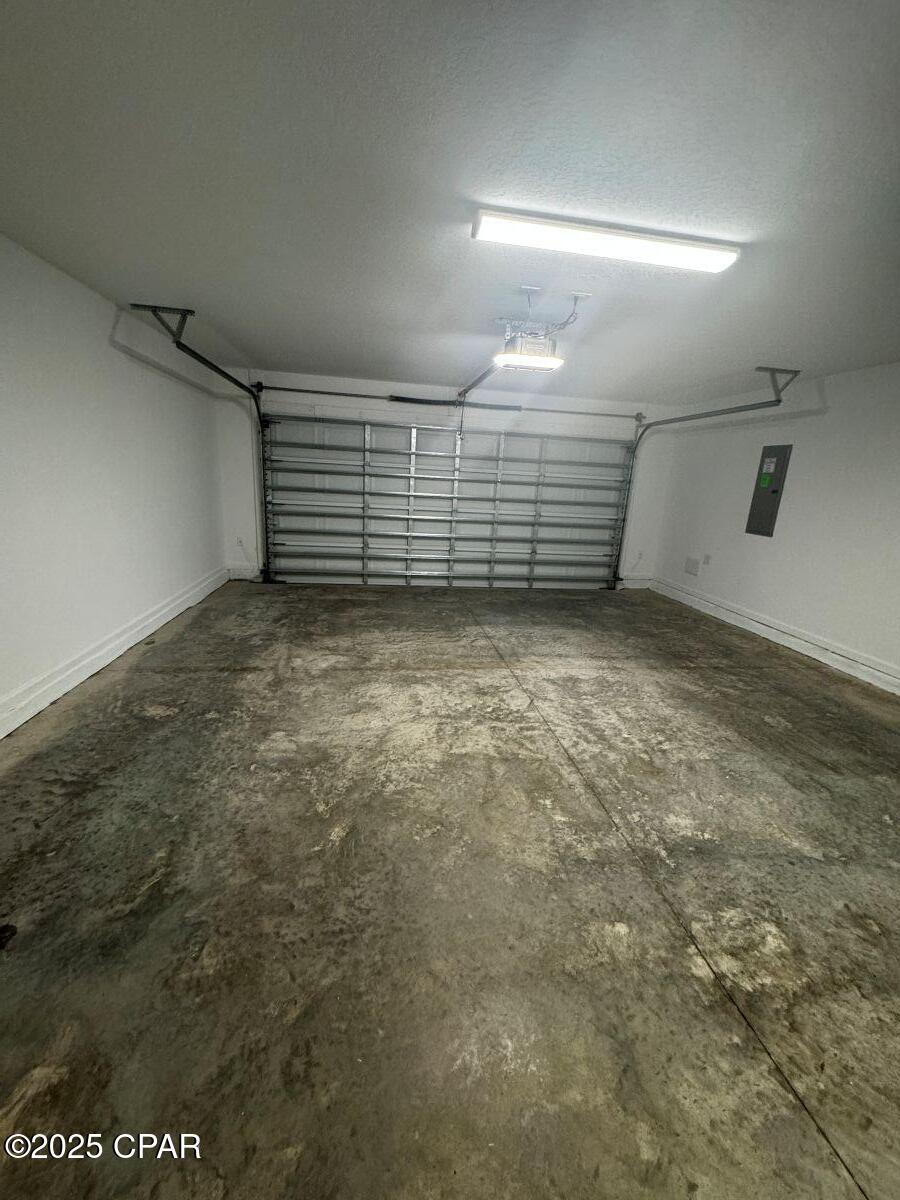 Image 12 For 8432 Dreams Float Court