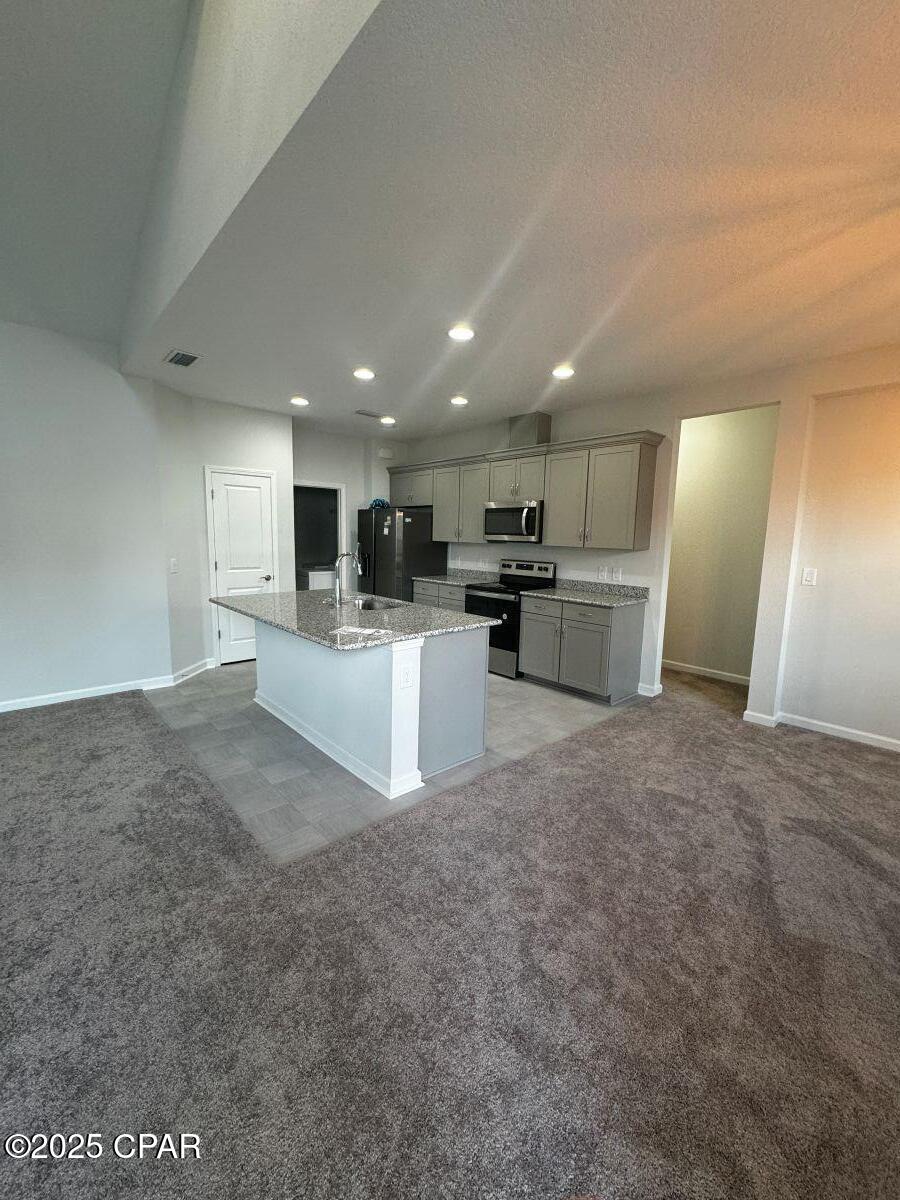 Image 3 For 8432 Dreams Float Court