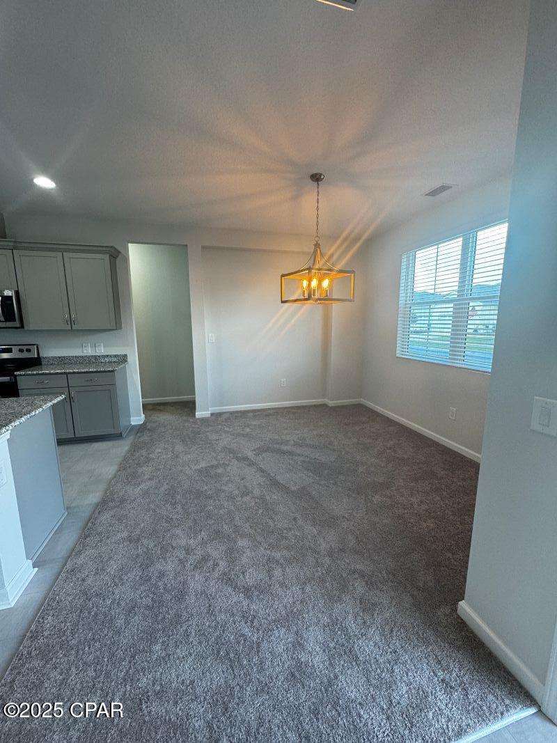 Image 4 For 8432 Dreams Float Court