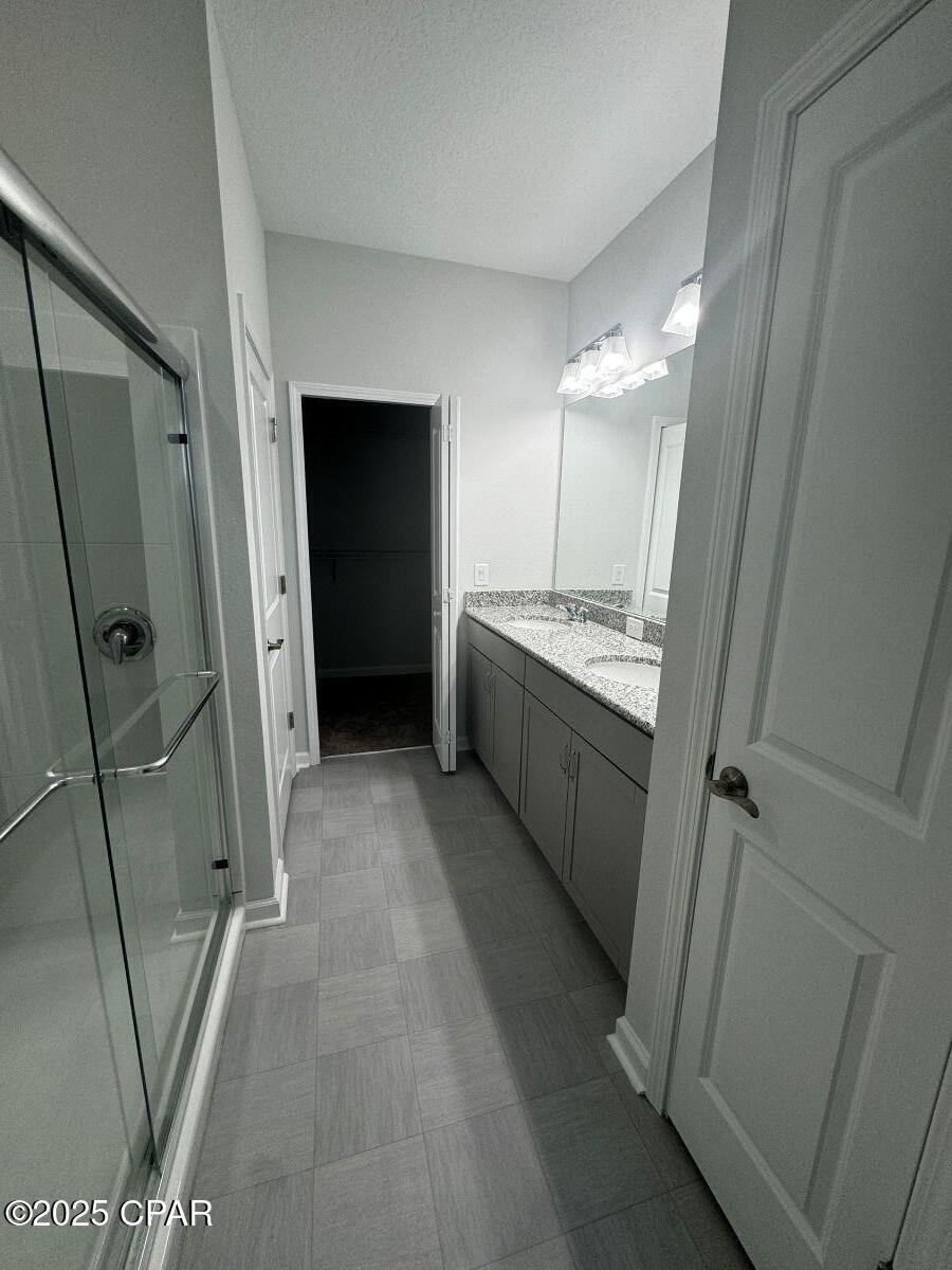 Image 8 For 8432 Dreams Float Court