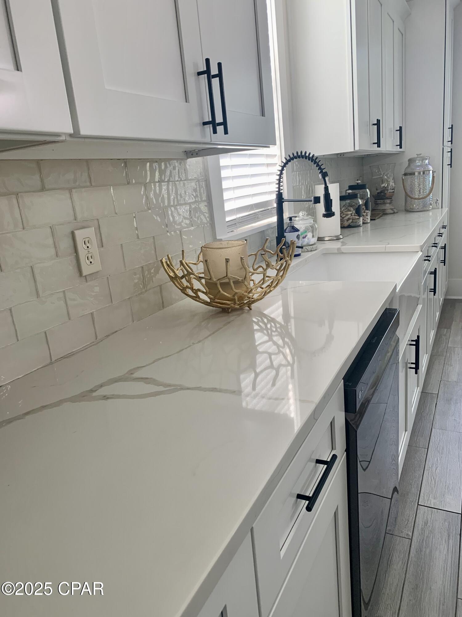 Image 23 For 3050 Highway 98  B15