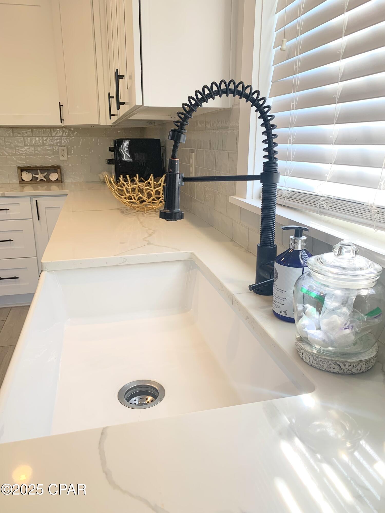 Image 25 For 3050 Highway 98  B15